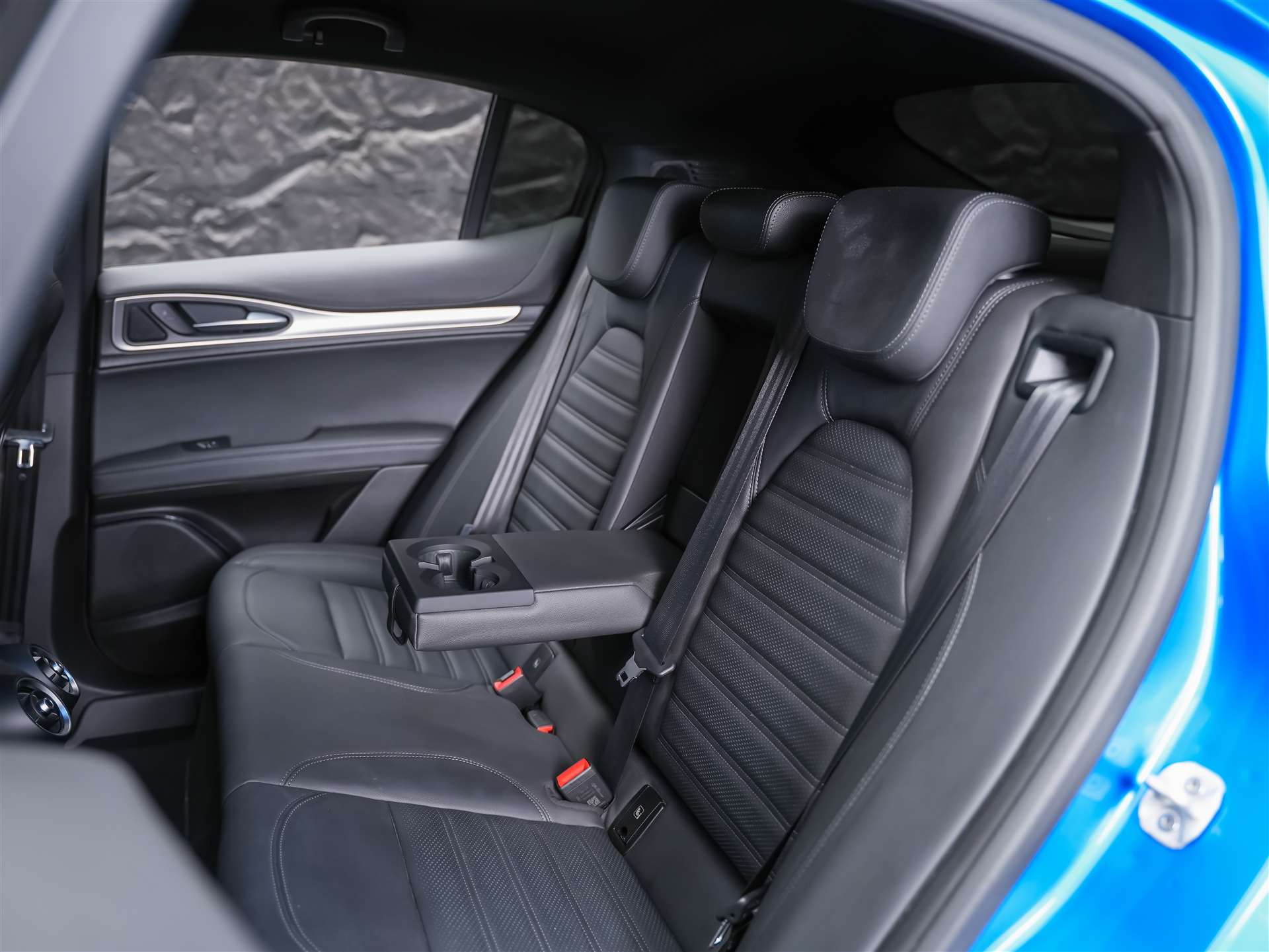 ALFA ROMEO Stelvio 2.0 Veloce Q4 AT8 *Abstandsregler*El. Sitze mit Memory*Harman/Kardon Soundsystem*-image-12