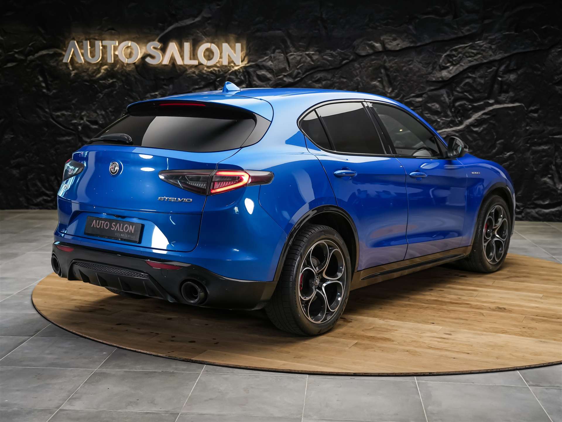 ALFA ROMEO Stelvio 2.0 Veloce Q4 AT8 *Abstandsregler*El. Sitze mit Memory*Harman/Kardon Soundsystem*-image-4