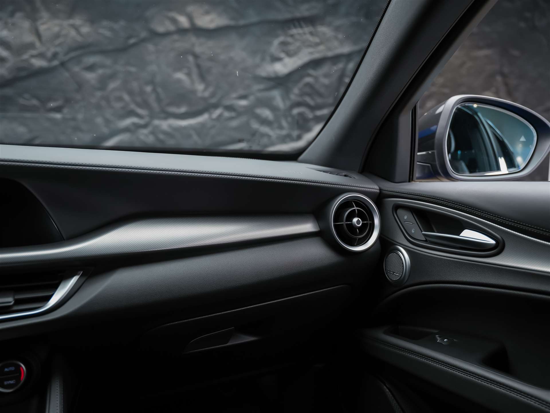 ALFA ROMEO Stelvio 2.0 Veloce Q4 AT8 *Abstandsregler*El. Sitze mit Memory*Harman/Kardon Soundsystem*-image-19