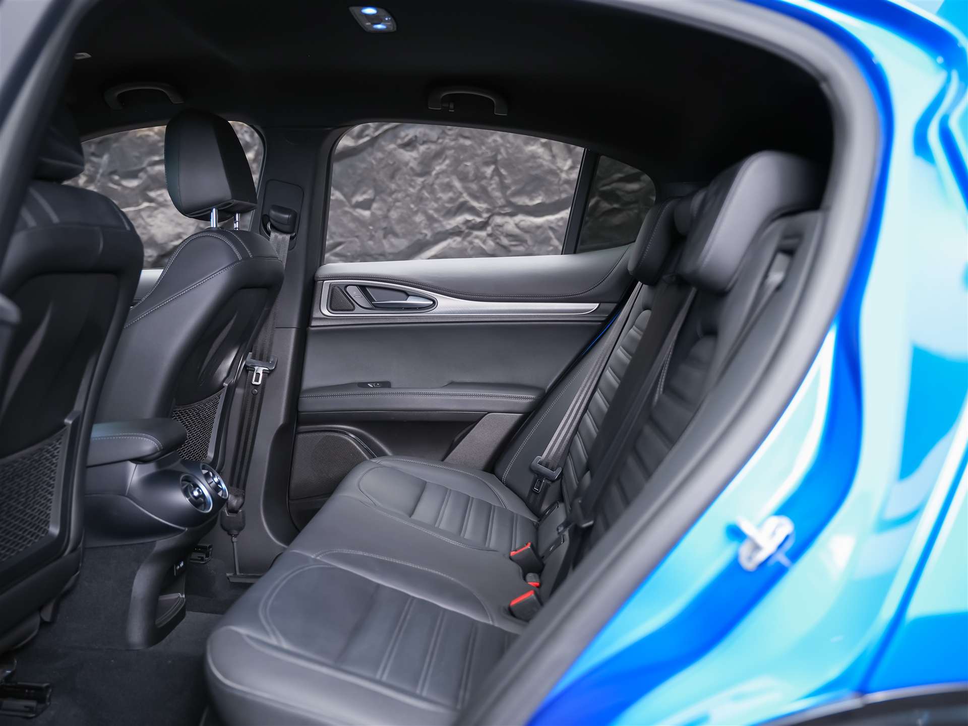ALFA ROMEO Stelvio 2.0 Veloce Q4 AT8 *Abstandsregler*El. Sitze mit Memory*Harman/Kardon Soundsystem*-image-11