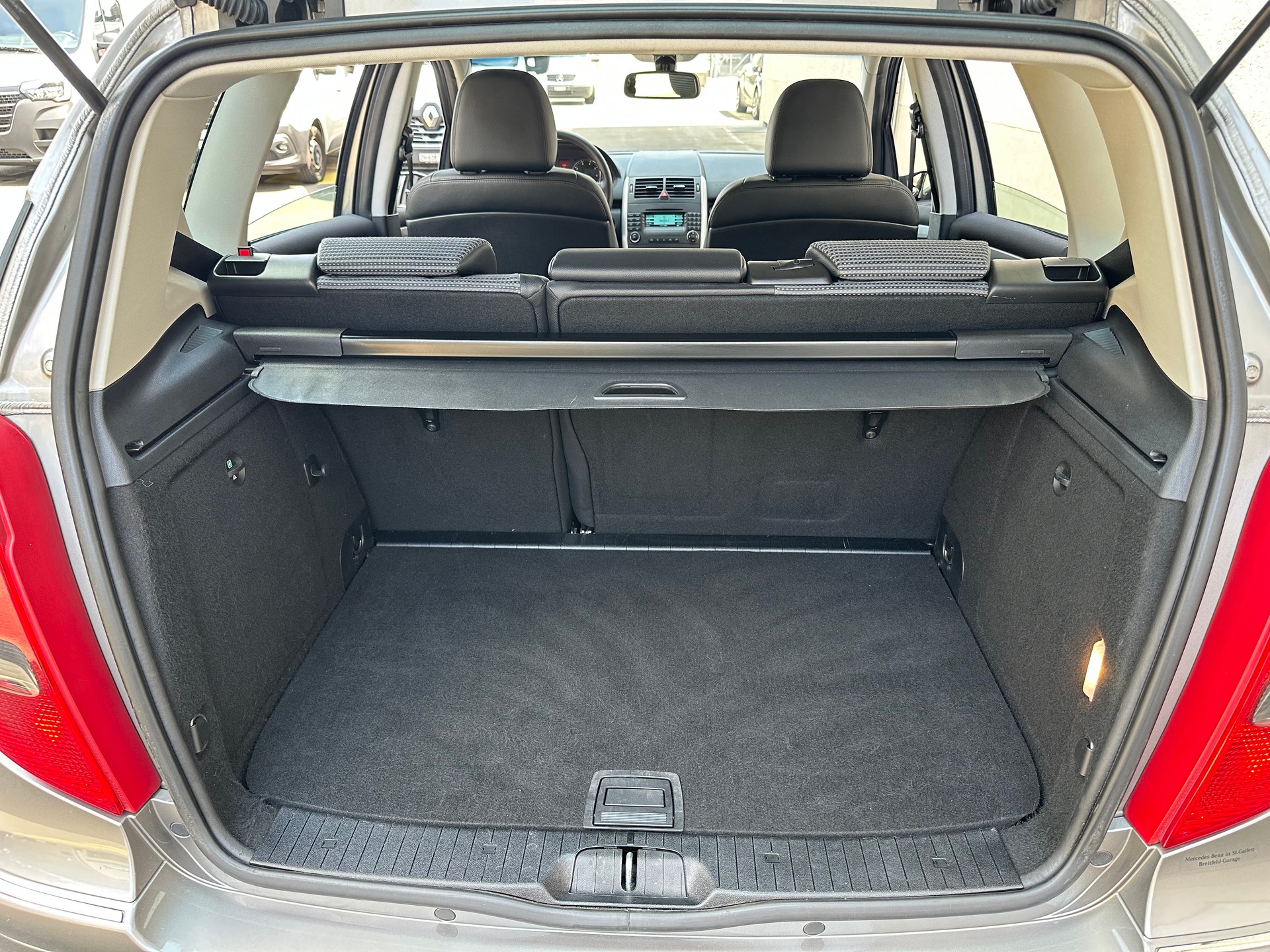 MERCEDES-BENZ A 170 Avantgarde-image-31