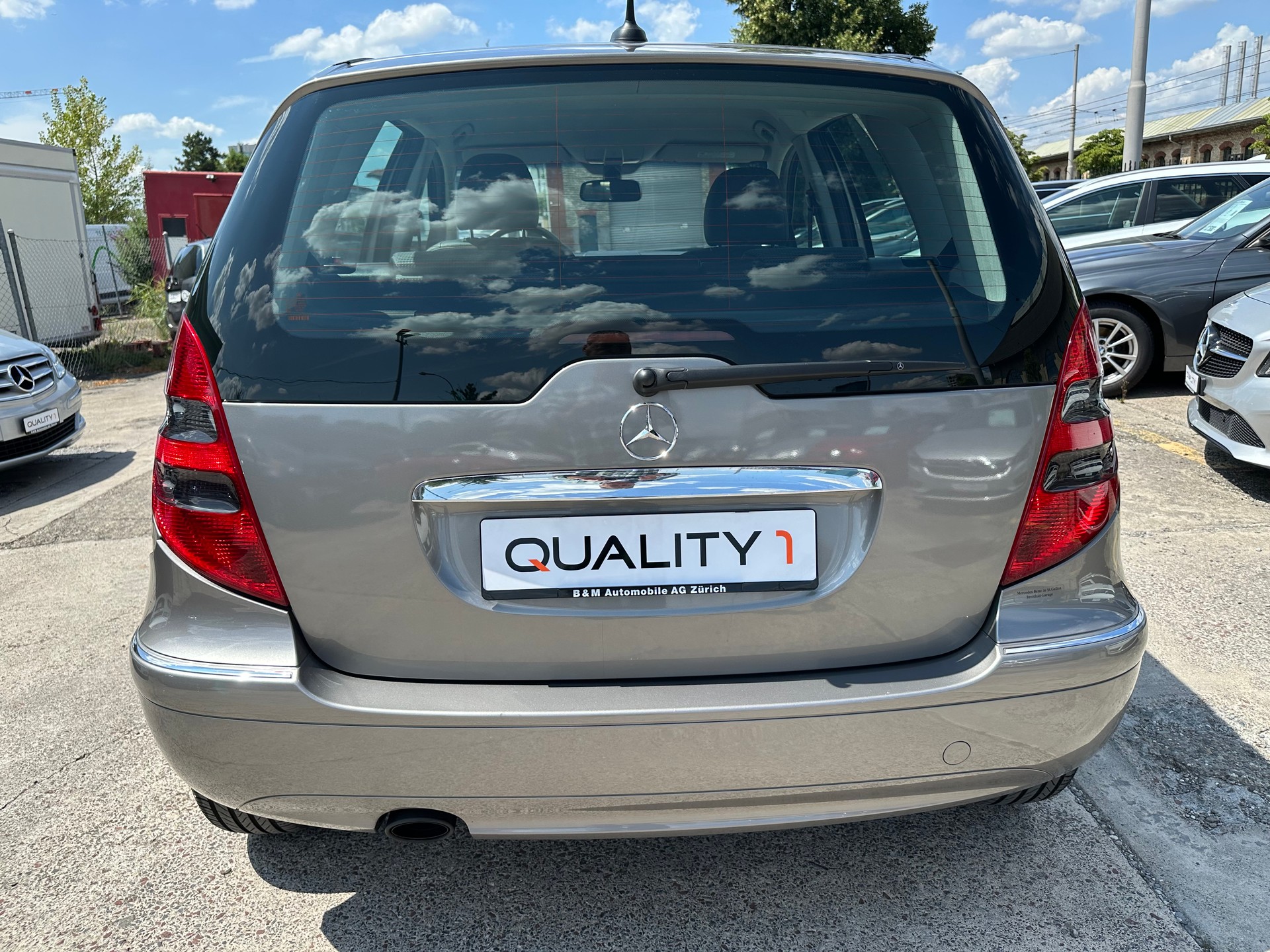 MERCEDES-BENZ A 170 Avantgarde-image-7