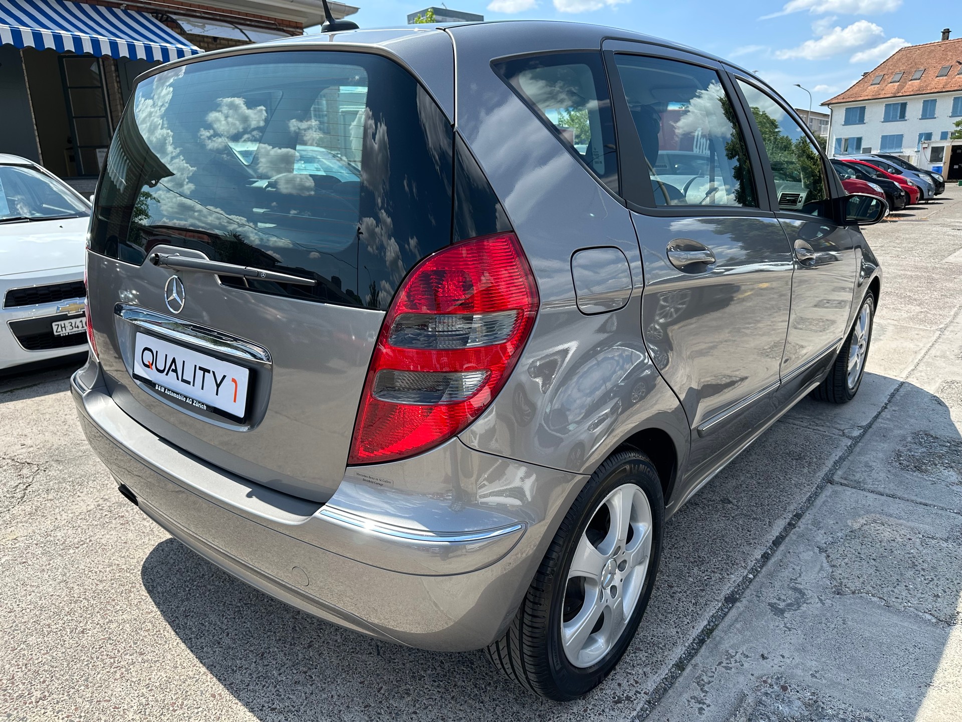 MERCEDES-BENZ A 170 Avantgarde-image-6