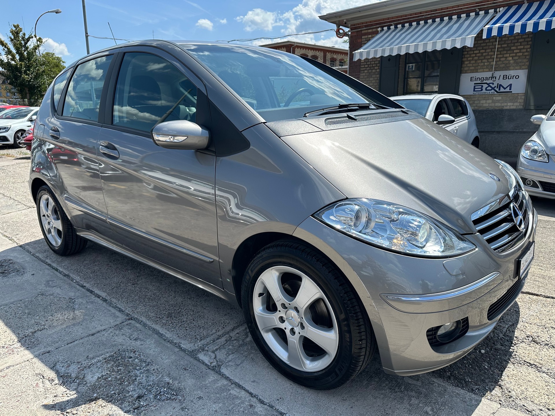 MERCEDES-BENZ A 170 Avantgarde-image-2
