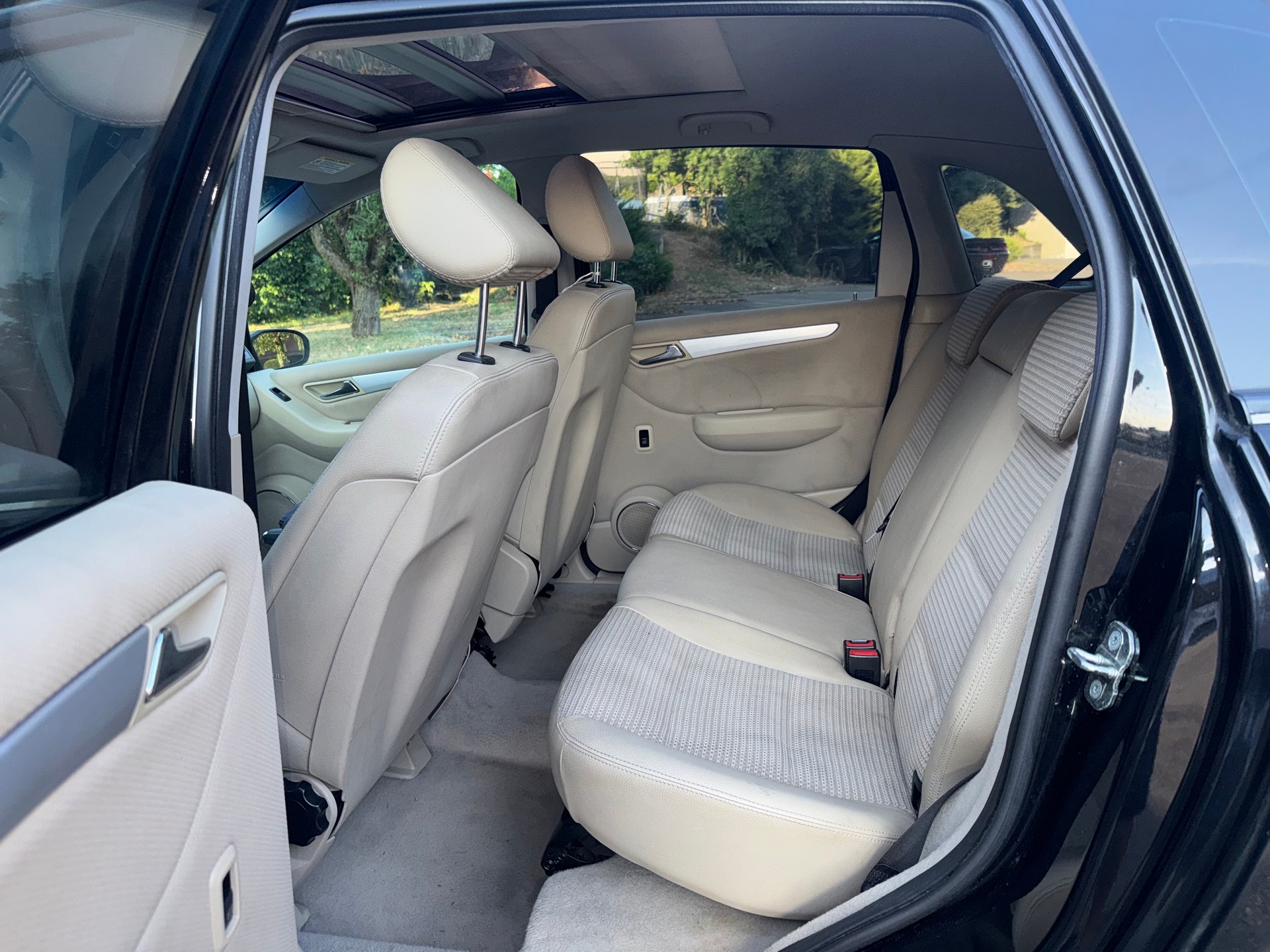 MERCEDES-BENZ B 200 T-image-8