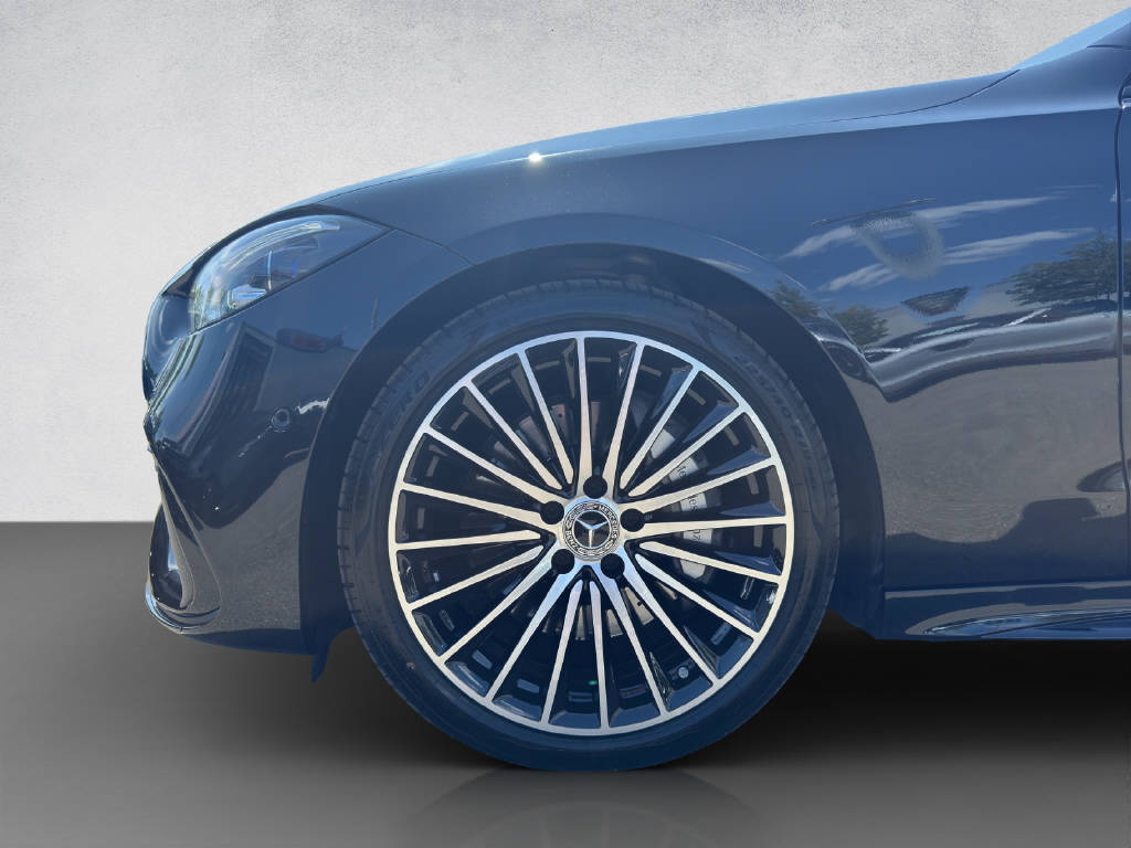 MERCEDES-BENZ C 200 AMG Line 4Matic T-Modell-image-6
