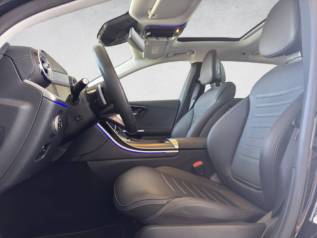 MERCEDES-BENZ C 200 AMG Line 4Matic T-Modell-image-9