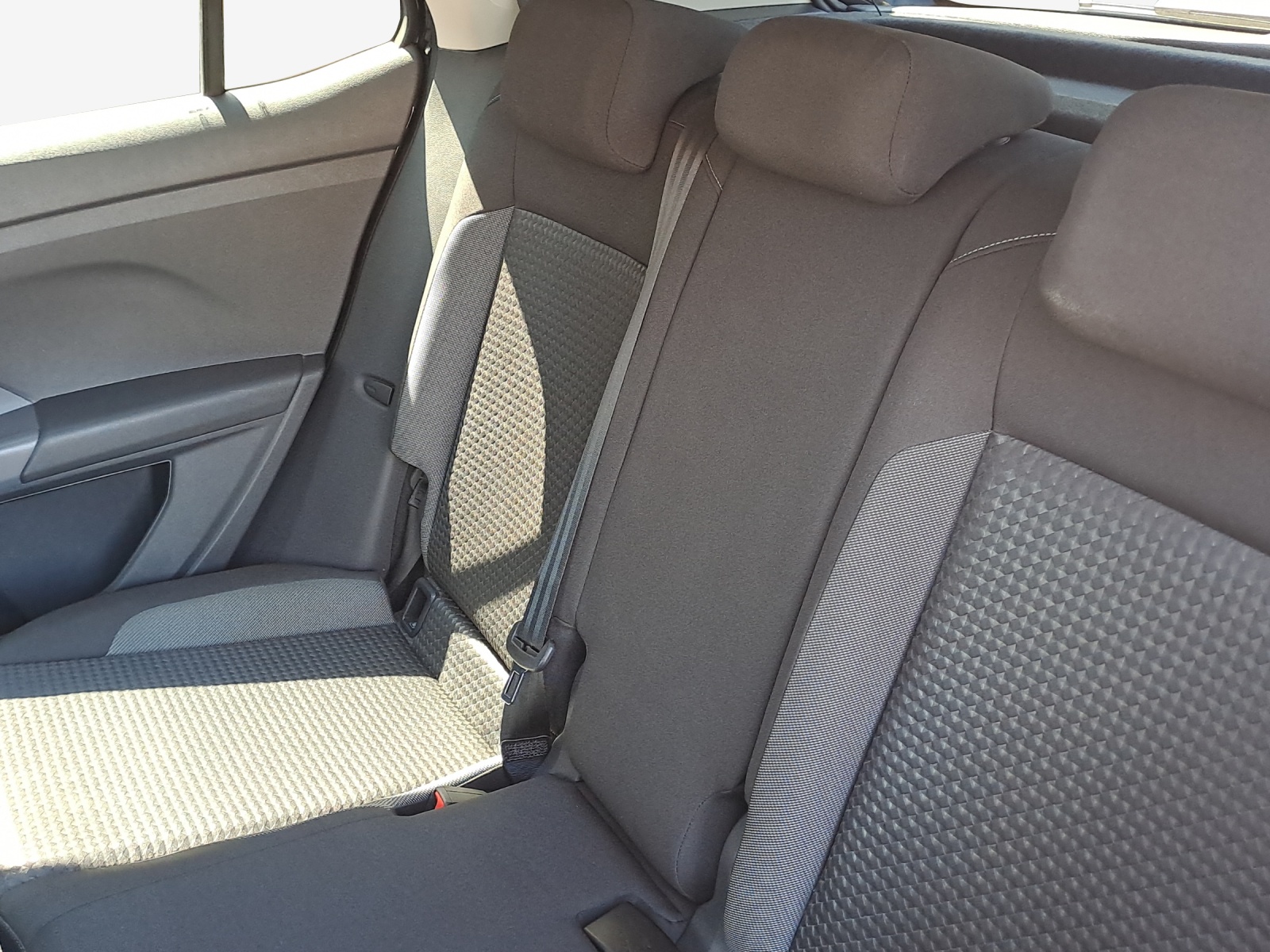 VW T-Cross 1.0 TSI Style DSG-image-11
