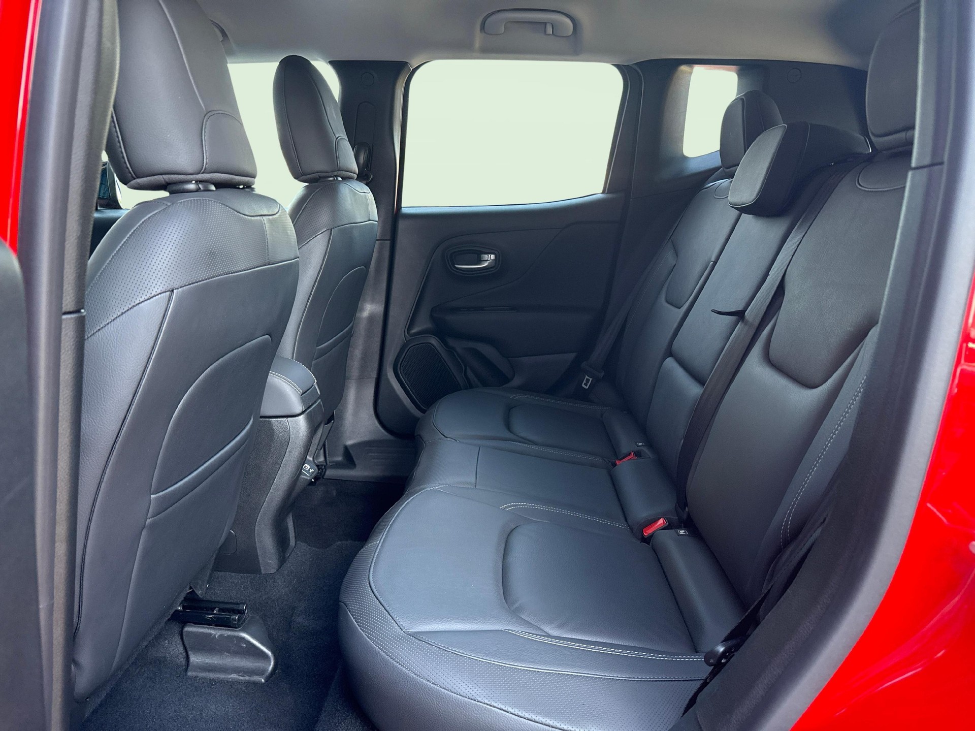 JEEP Renegade 1.3 Swiss Limited 4xe-image-16