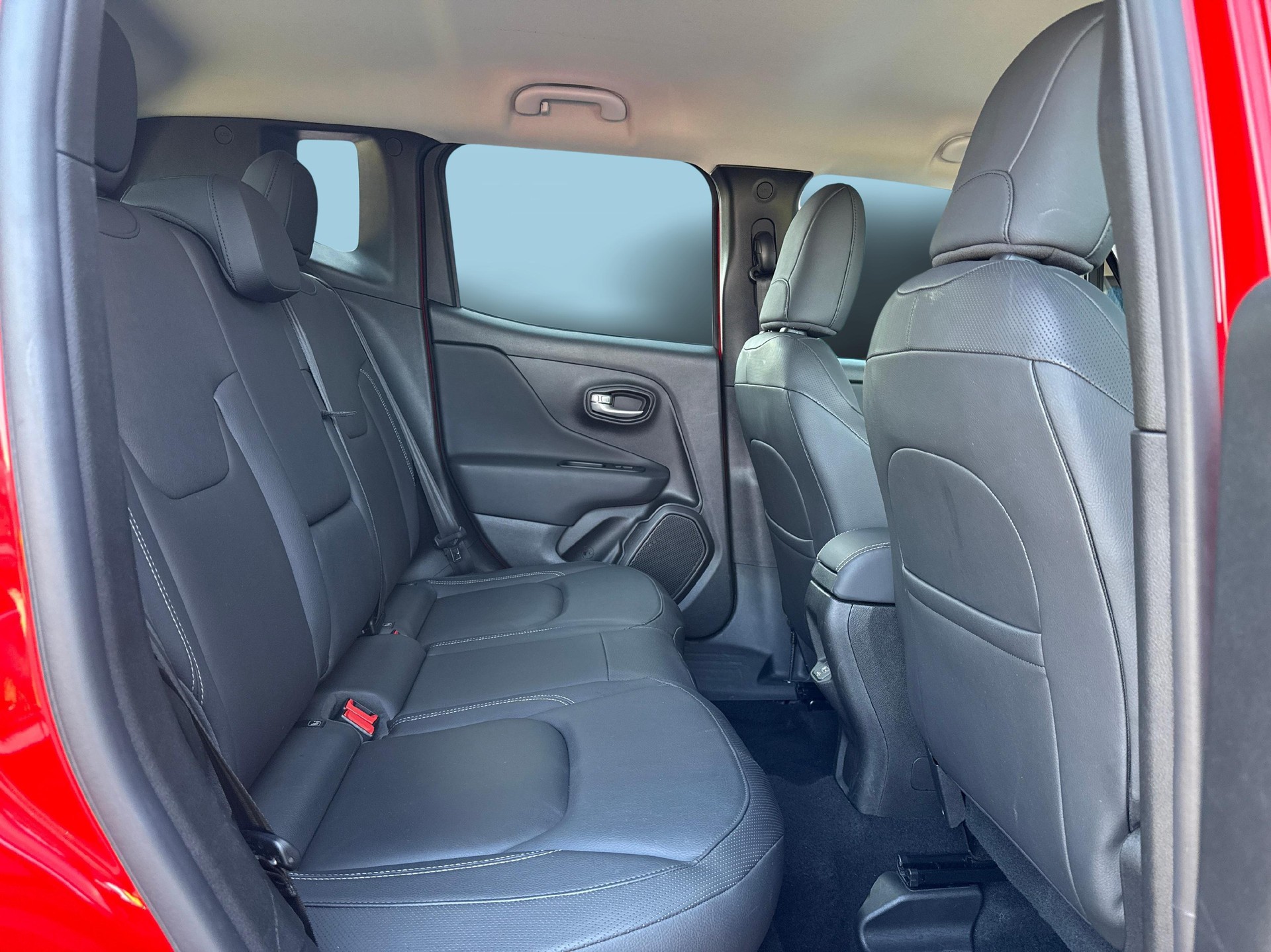 JEEP Renegade 1.3 Swiss Limited 4xe-image-10