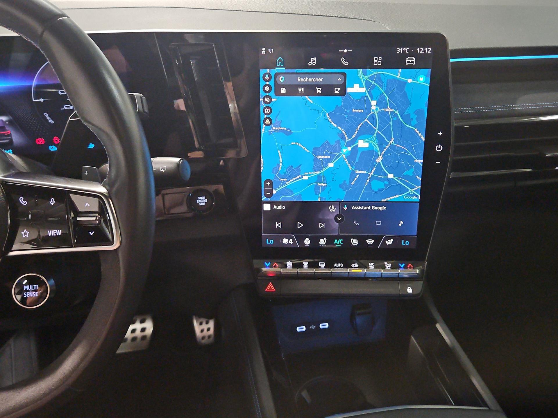 RENAULT Austral 1.2 HEV 200 Iconic Esprit Alpine A-image-11