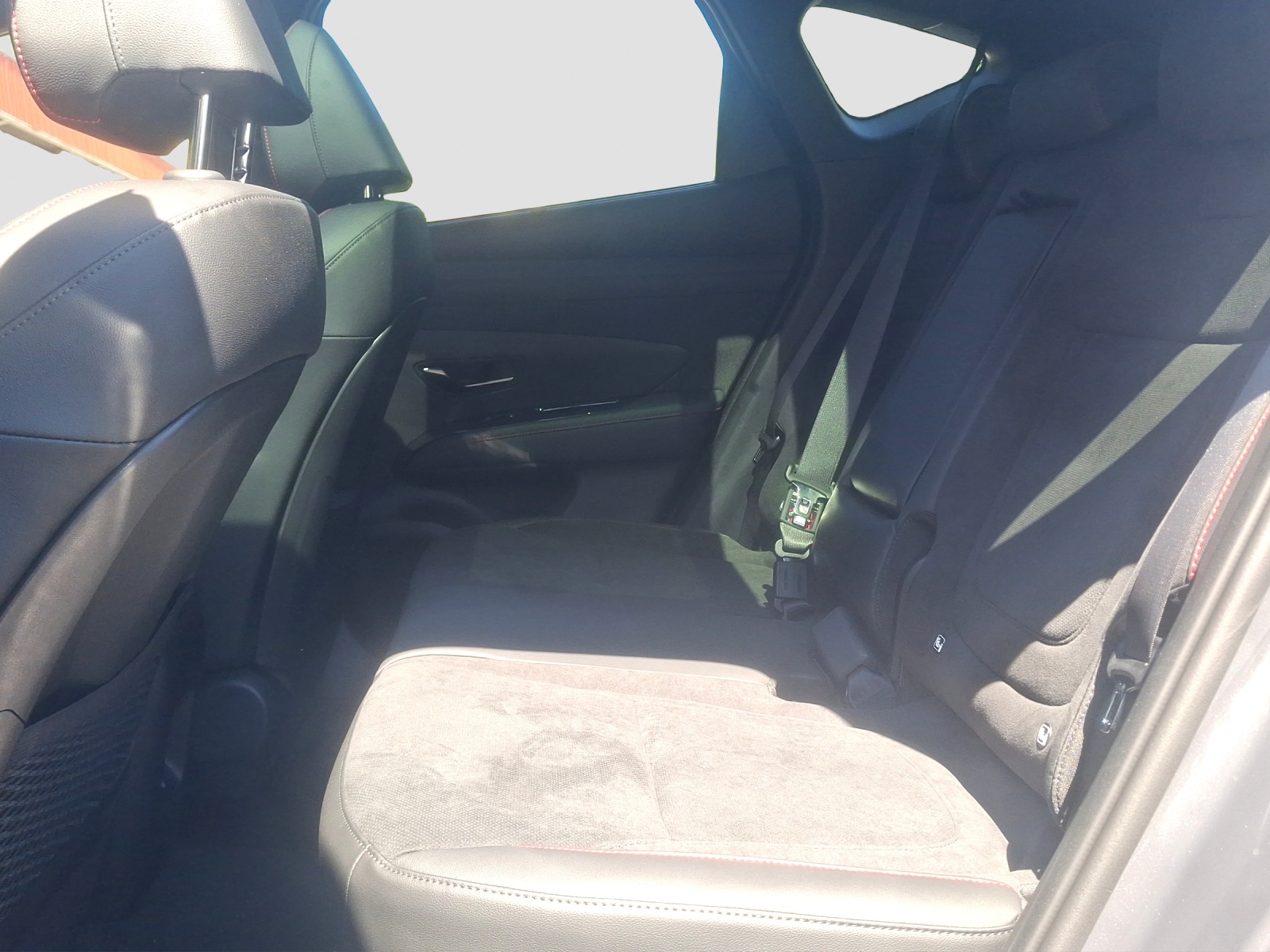 HYUNDAI Tucson 1.6 TGDI HEV N-Line 4WD-image-10