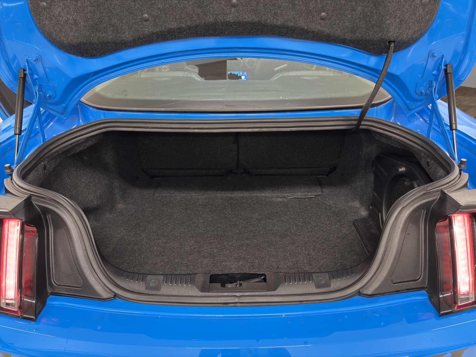 FORD Mustang Fastback 5.0 V8 GT Blue Edition Automat-image-20