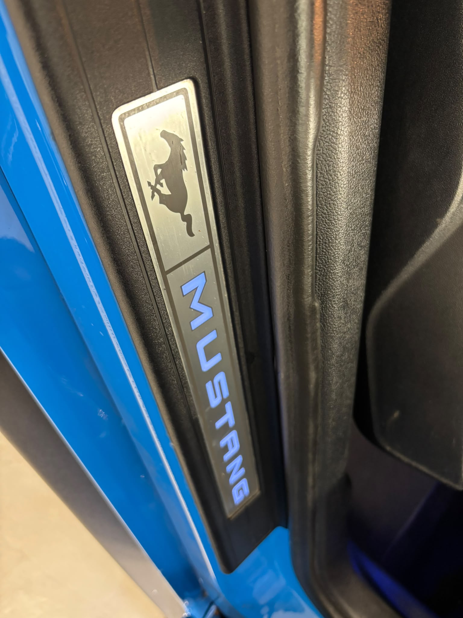 FORD Mustang Fastback 5.0 V8 GT Blue Edition Automat-image-26