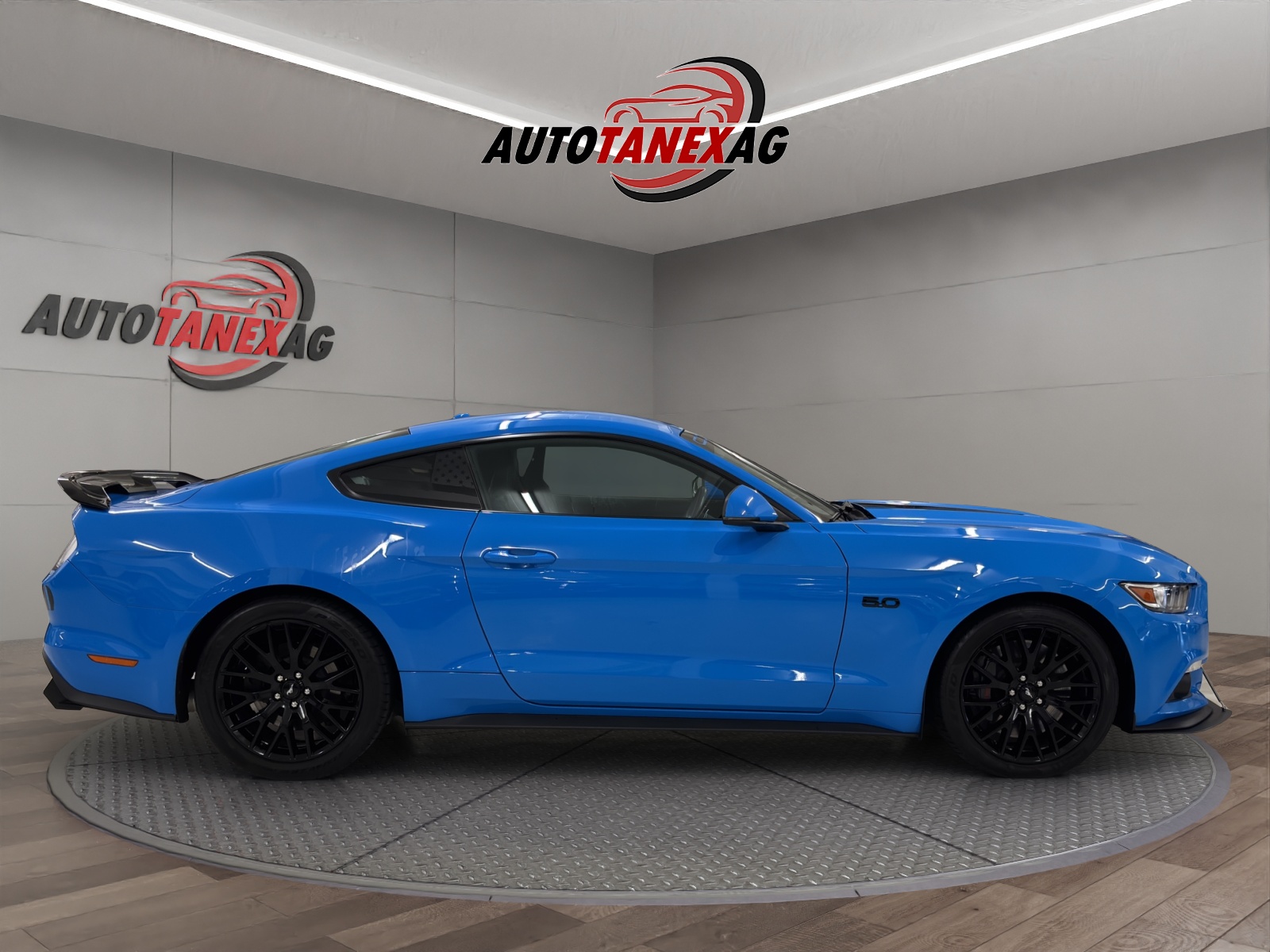 FORD Mustang Fastback 5.0 V8 GT Blue Edition Automat-image-6