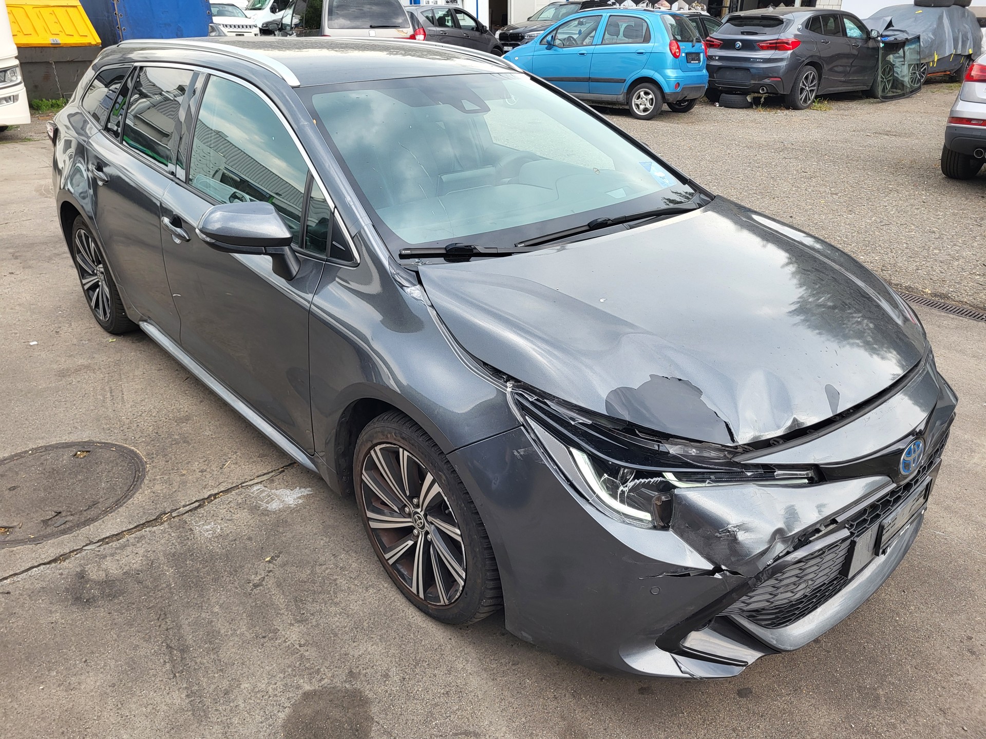 TOYOTA Corolla Touring Sports 1.8 HSD Comfort e-CVT-image-10