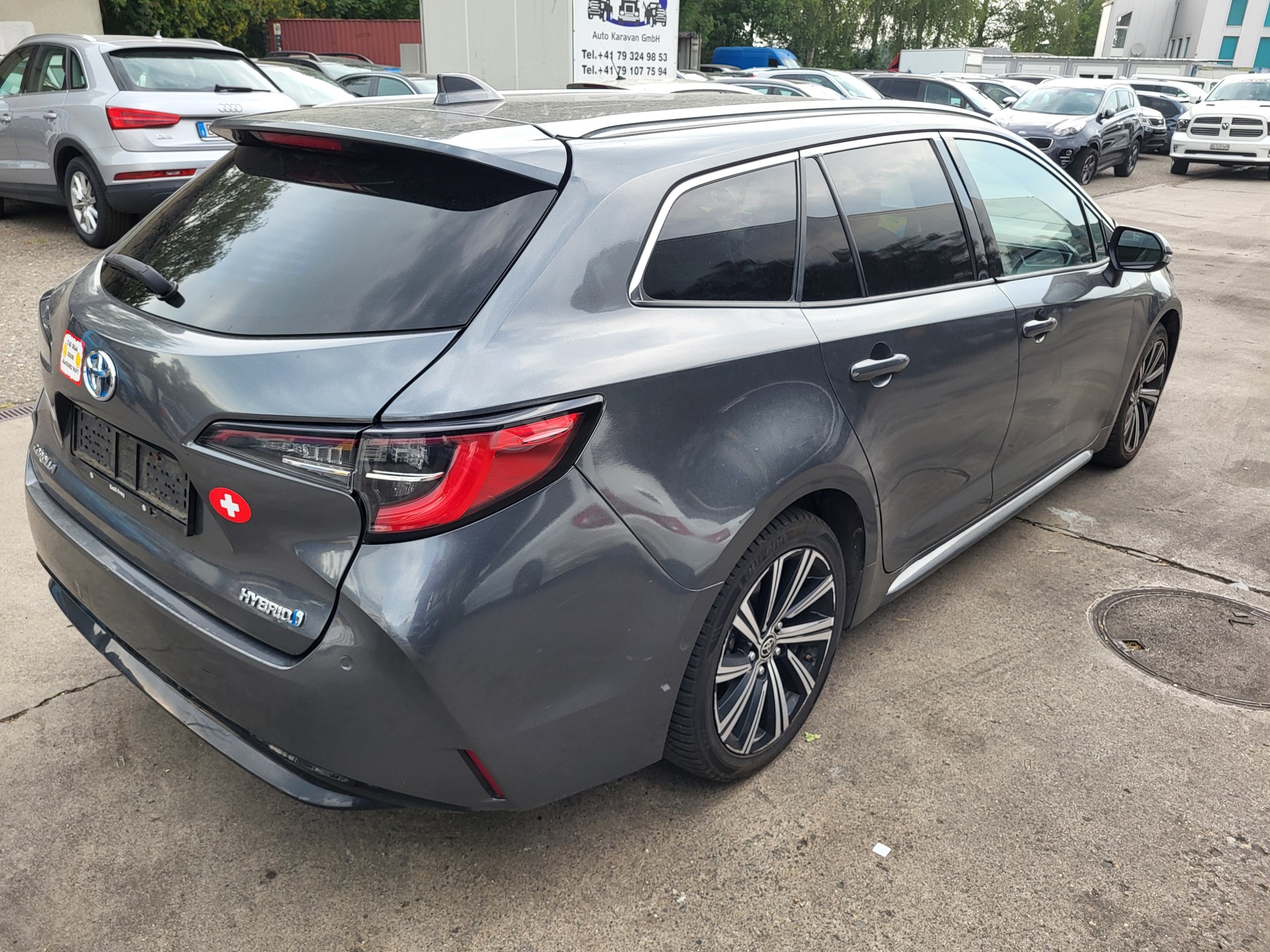 TOYOTA Corolla Touring Sports 1.8 HSD Comfort e-CVT-image-3