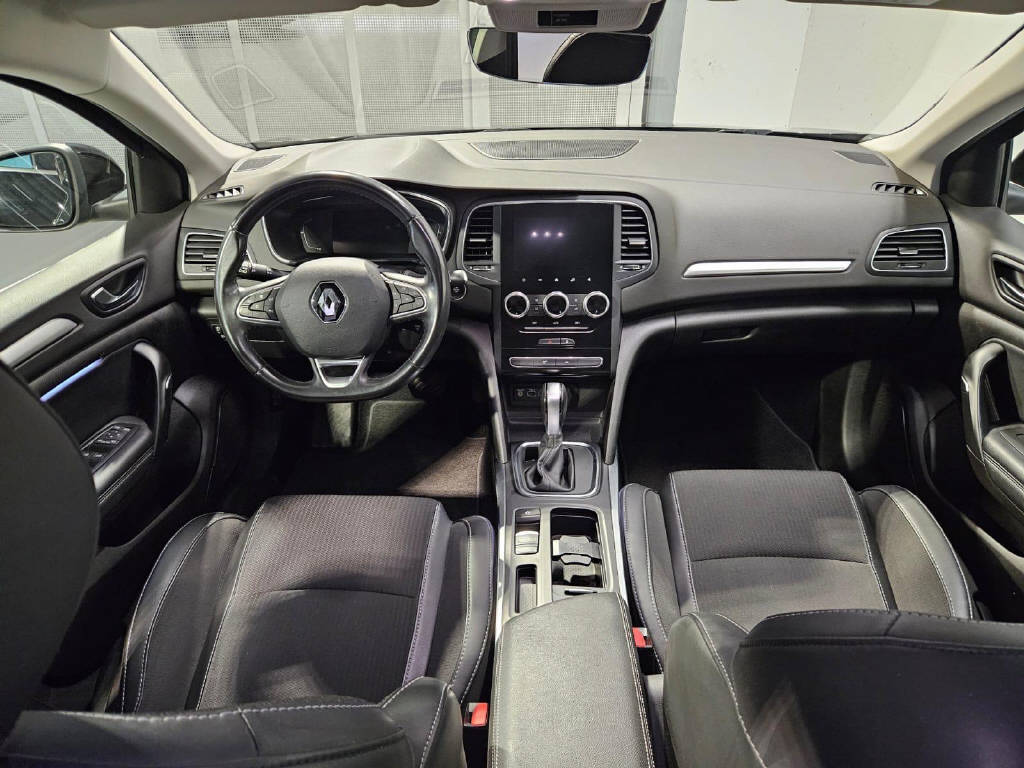 RENAULT Mégane Grandtour 1.3 TCe 140 Intens EDC-image-5