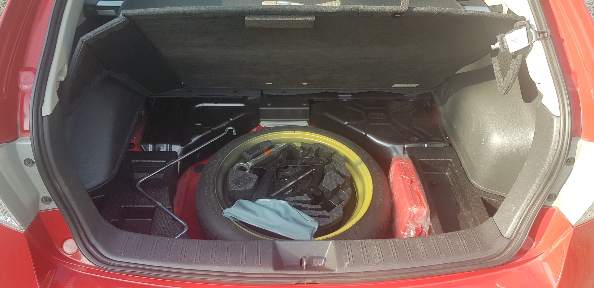 SUBARU Impreza 1.5R Swiss Automatic-image-13
