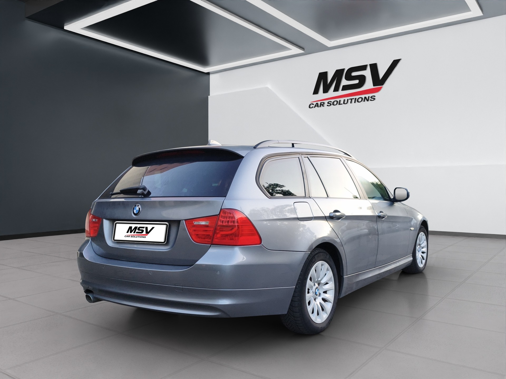 BMW 320d xDrive Touring Steptronic-image-2