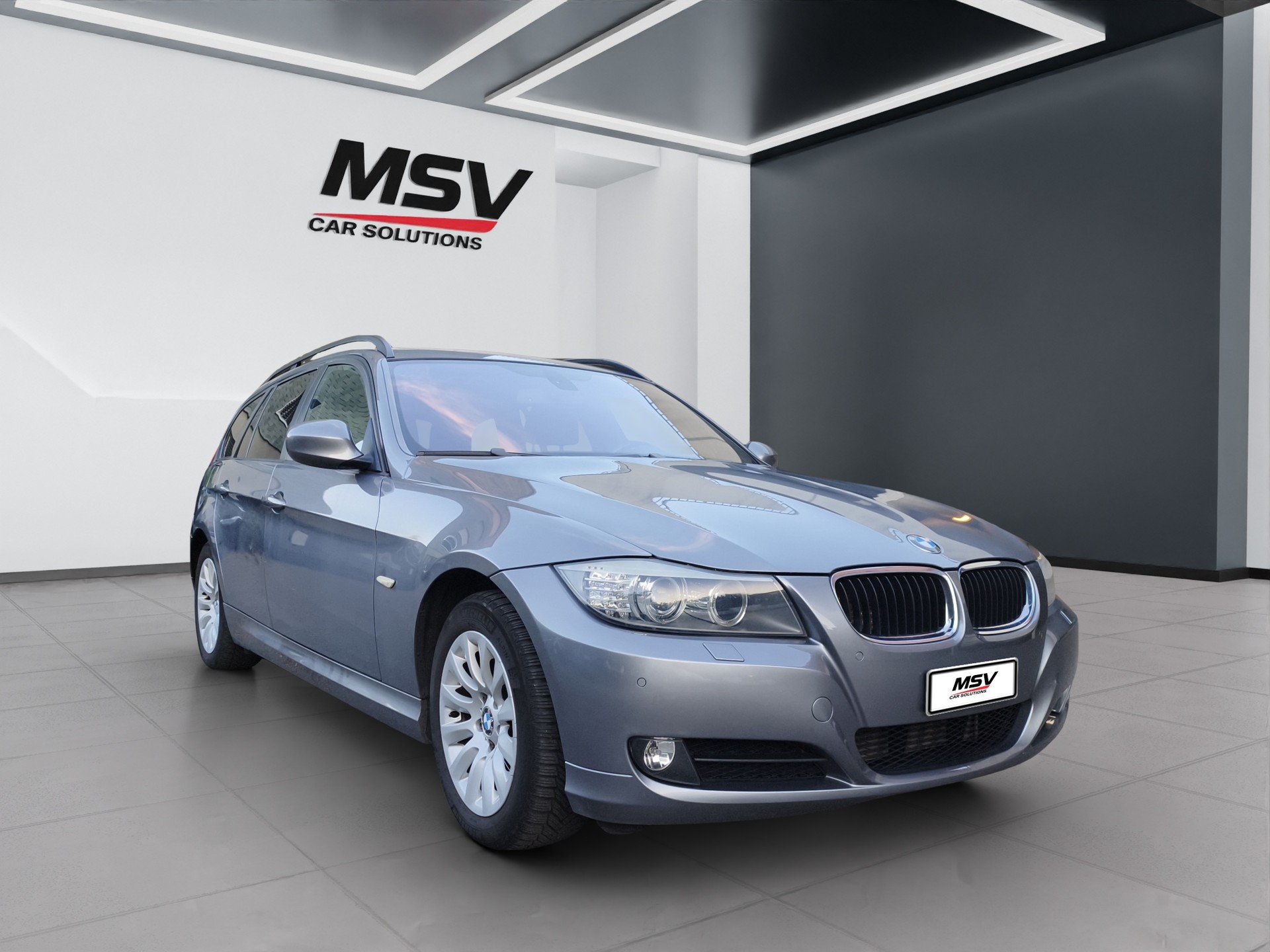 BMW 320d xDrive Touring Steptronic-image-0
