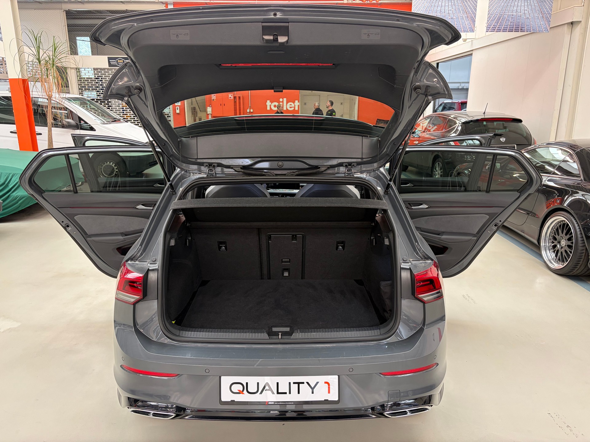 VW Golf 1.5 e TSI ACT Life DSG-image-11