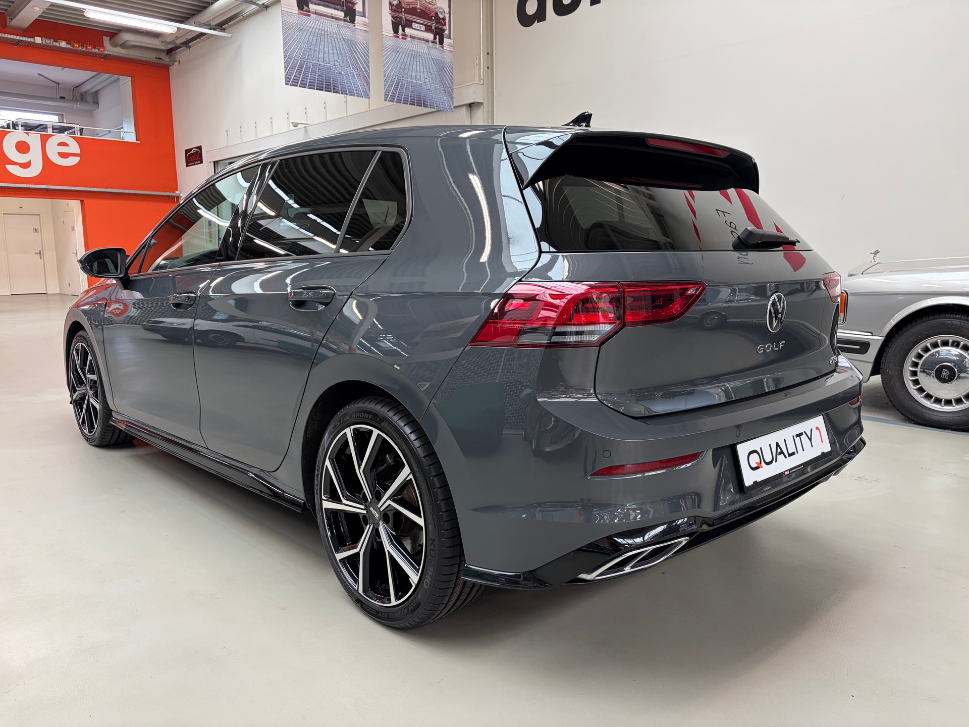 VW Golf 1.5 e TSI ACT Life DSG-image-3
