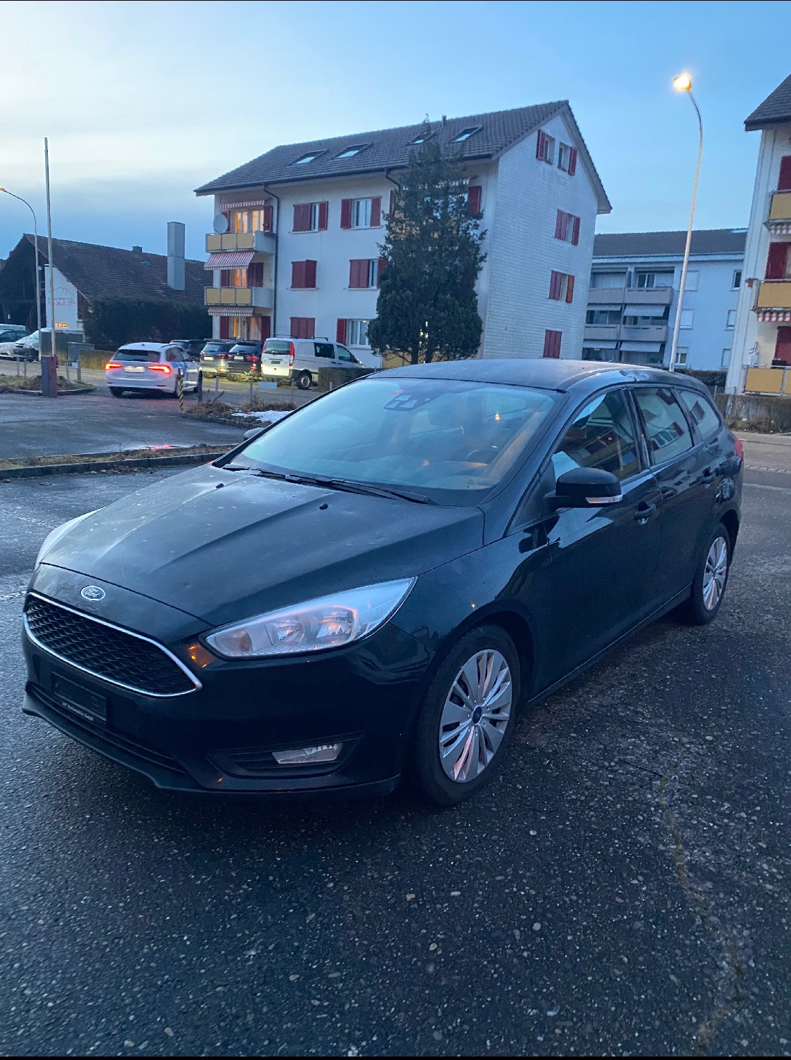 FORD Focus 1.0 SCTi Carving-image-0