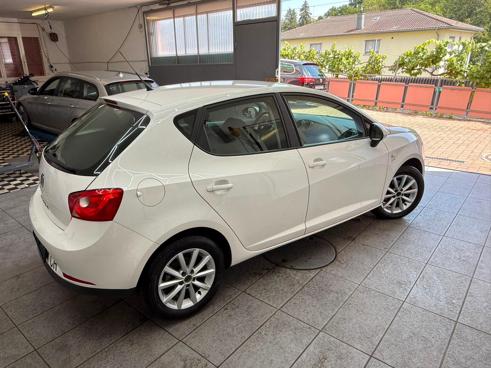SEAT Ibiza 1.2 TSI Style DSG-image-2