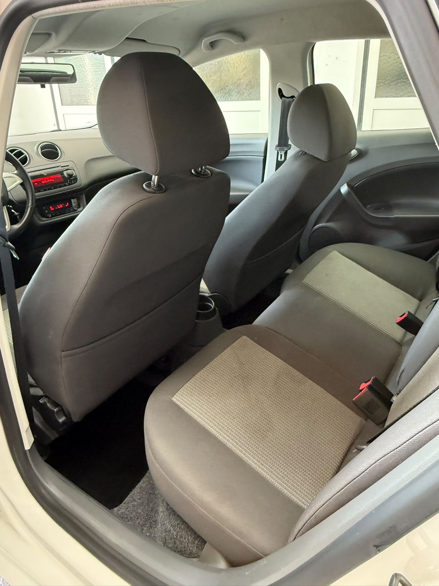 SEAT Ibiza 1.2 TSI Style DSG-image-6