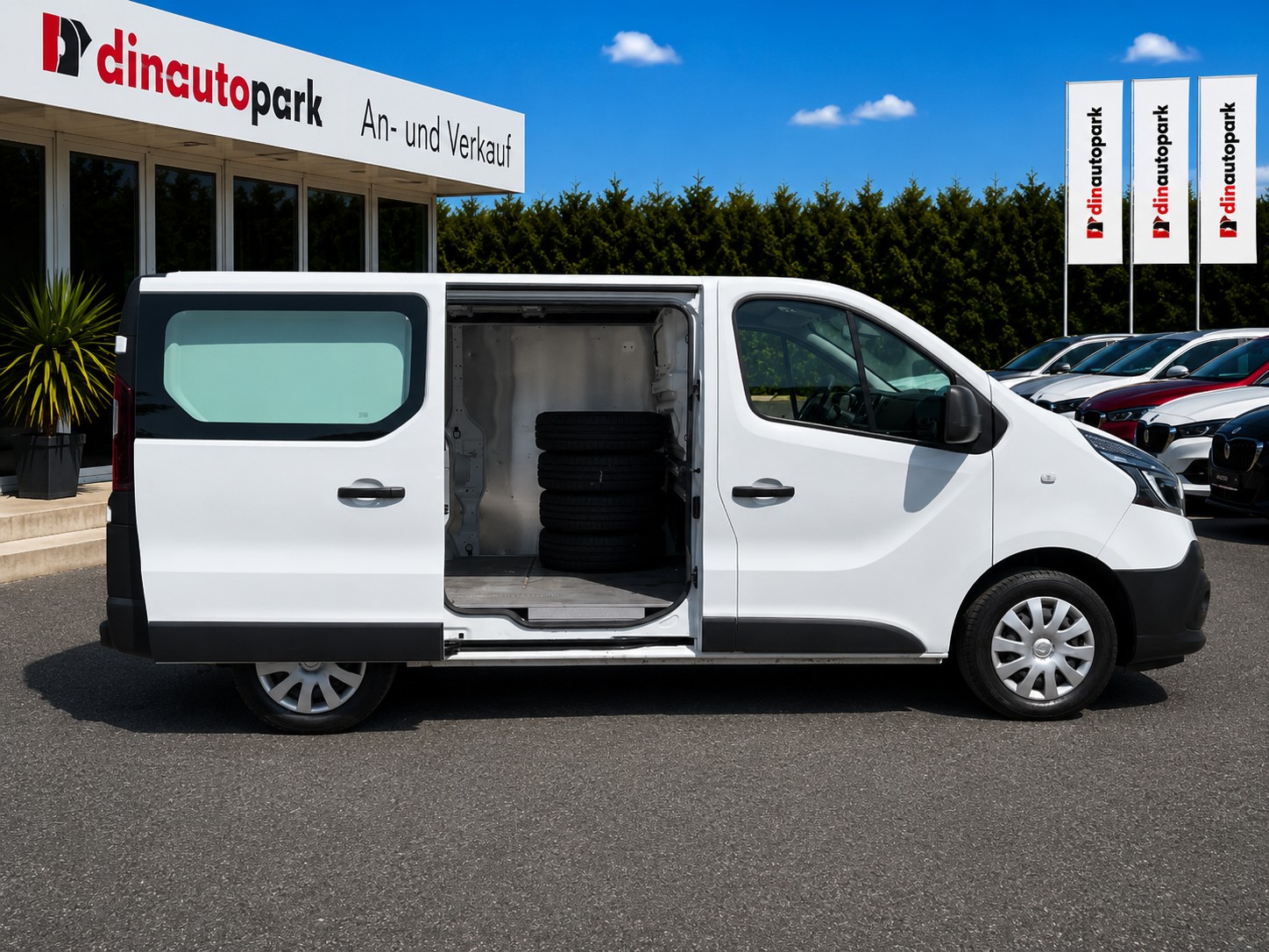 RENAULT Trafic 2.0 dCi 120 3.0t Business L1H1 * CH-Fahrzeug * Ab MFK * Klima * Rückfahrkamera *-image-3