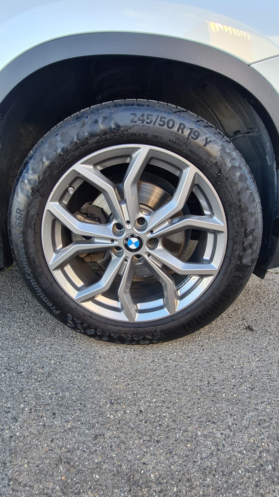 BMW X3 xDrive 20d Individual xLine Steptronic ** Voll-Leder ** Gr-Navi ** RF-Kamera 360° ** Abstandsregelsysteme ** Head UP Display-image-19