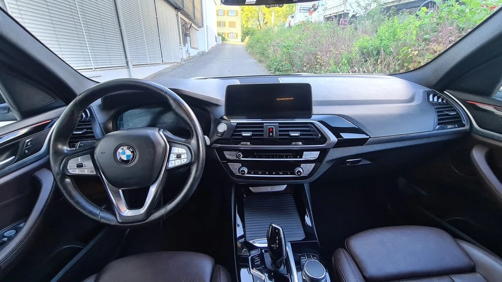 BMW X3 xDrive 20d Individual xLine Steptronic ** Voll-Leder ** Gr-Navi ** RF-Kamera 360° ** Abstandsregelsysteme ** Head UP Display-image-15