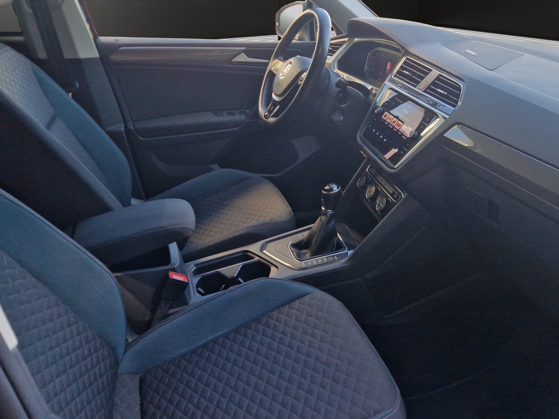 VW Tiguan 1.5TSI Evo Comfortline IQ Drive-image-11