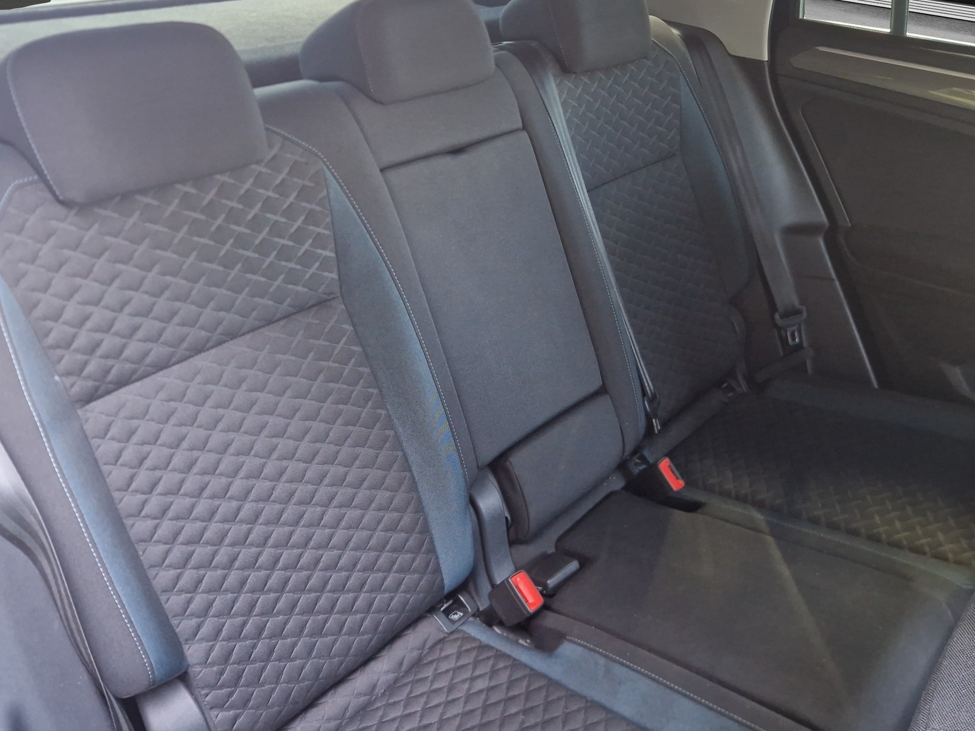 VW Tiguan 1.5TSI Evo Comfortline IQ Drive-image-12