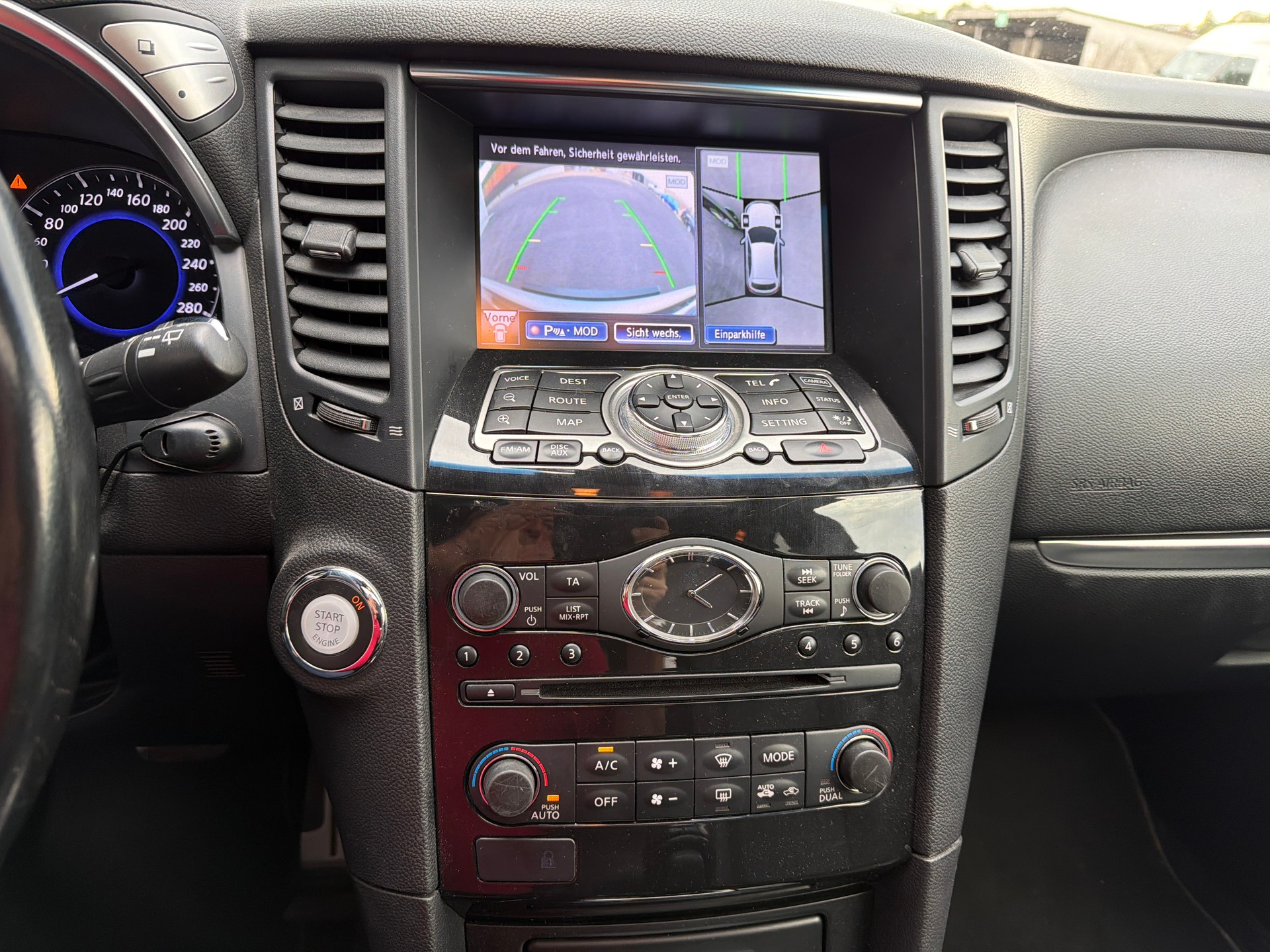INFINITI FX50 S Premium AWD Automatic-image-10