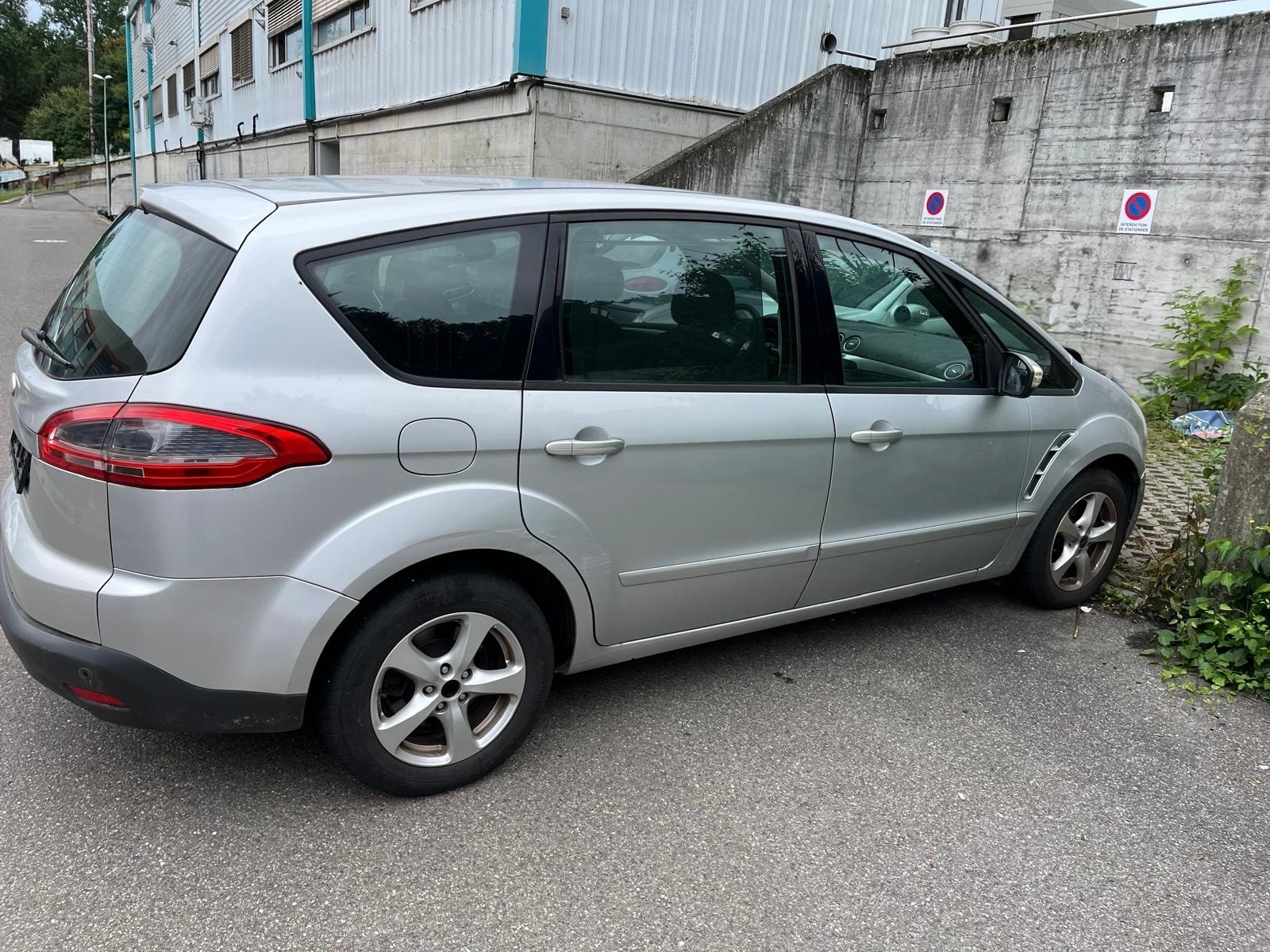 FORD S-Max 2.0 TDCi KNIE-Edition PowerShift-image-4