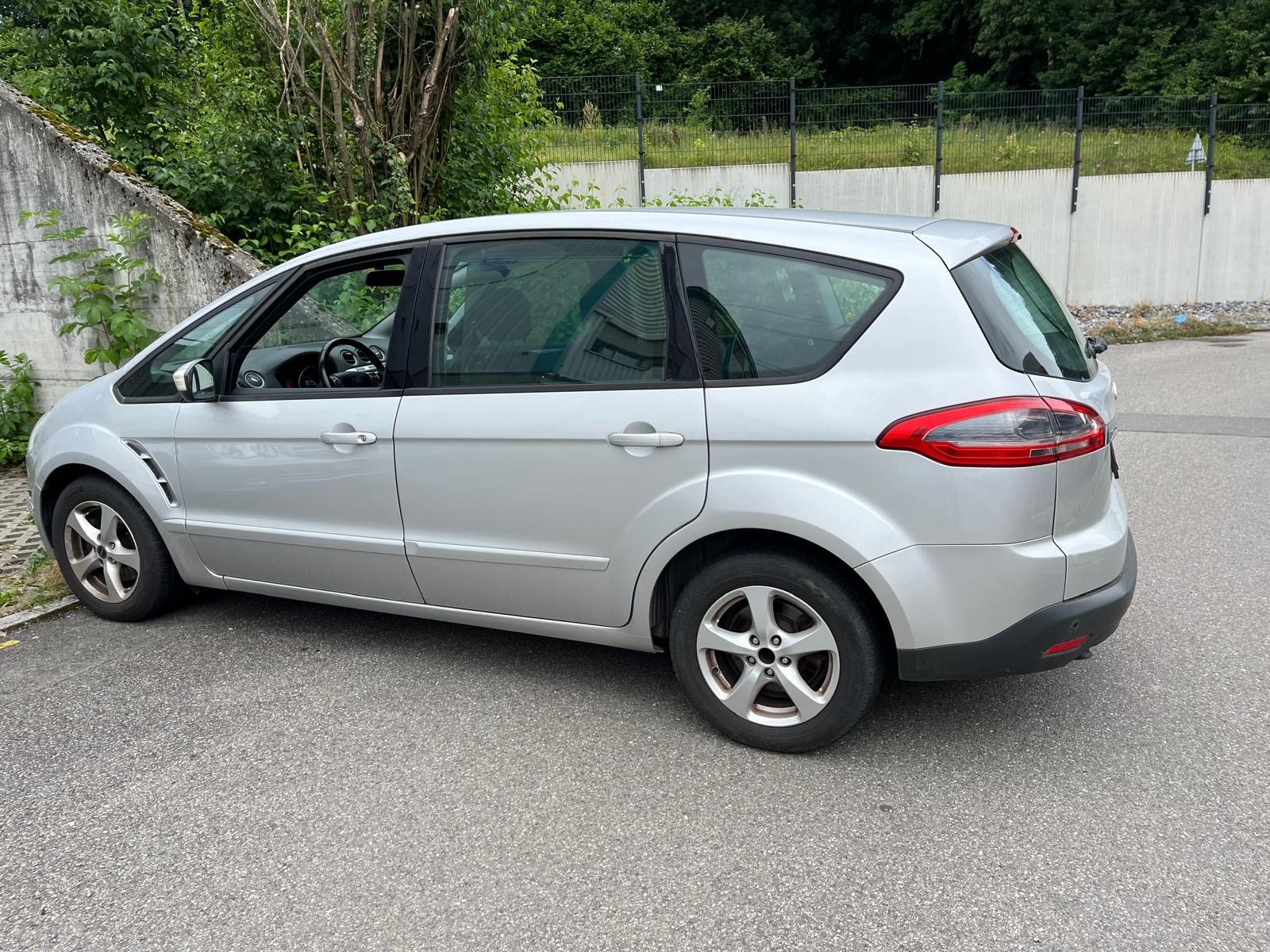 FORD S-Max 2.0 TDCi KNIE-Edition PowerShift-image-7