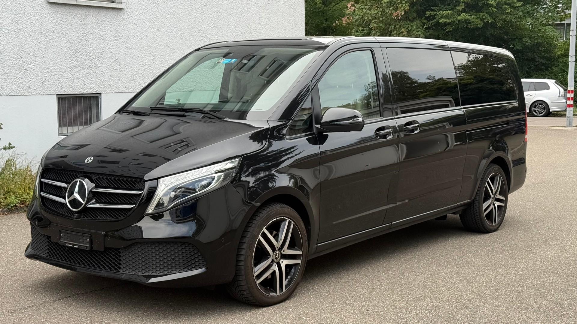 MERCEDES-BENZ V 250 d extralang Avantgarde 4Matic 9G-Tronic-image-0