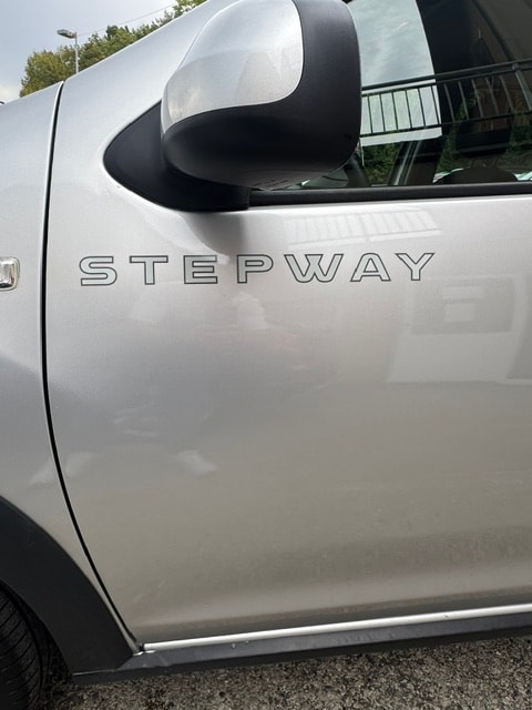 DACIA Sandero Tce 90 Stepway Lauréate-image-24