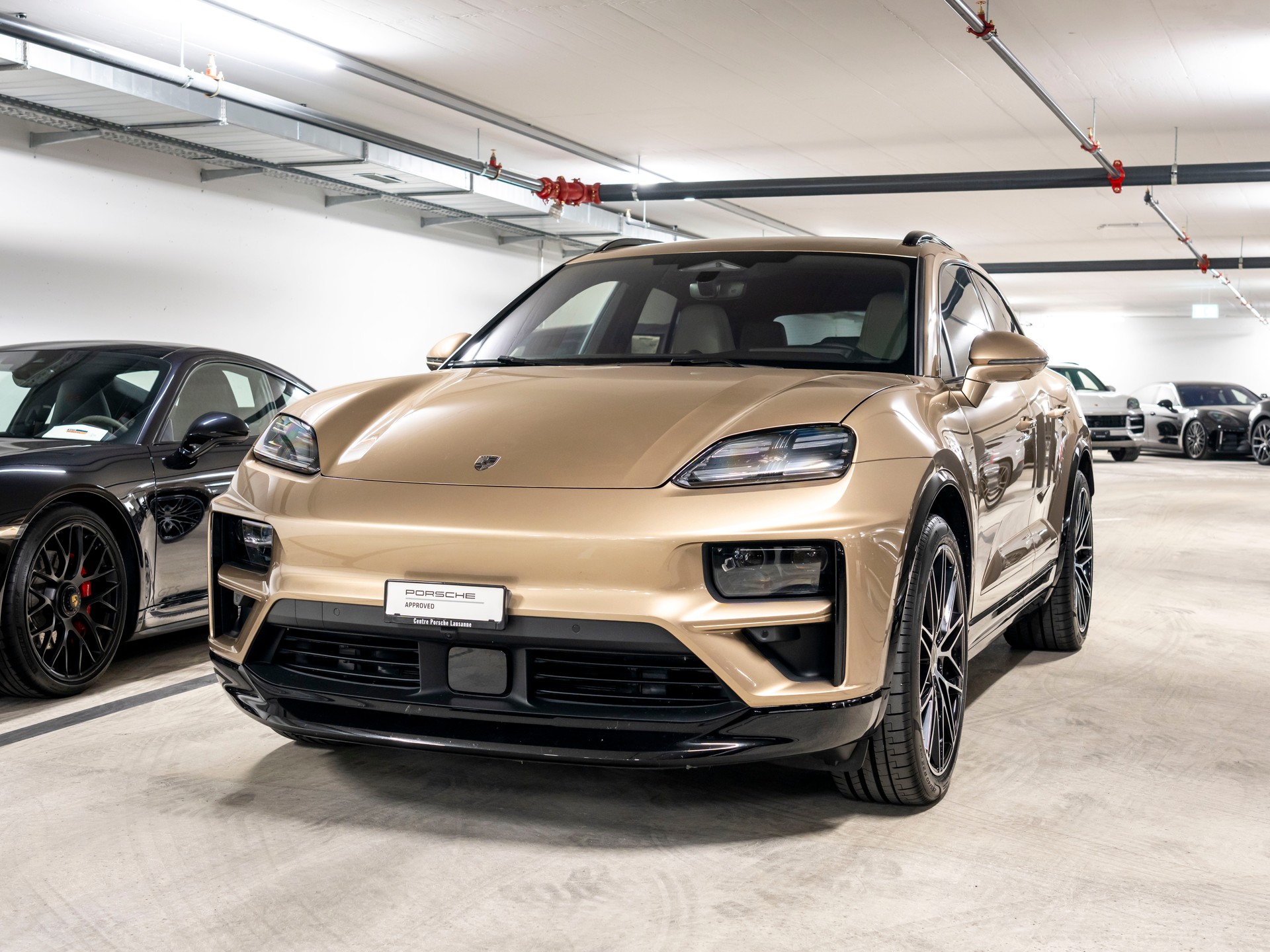 PORSCHE Macan Turbo 100kWh-image-0