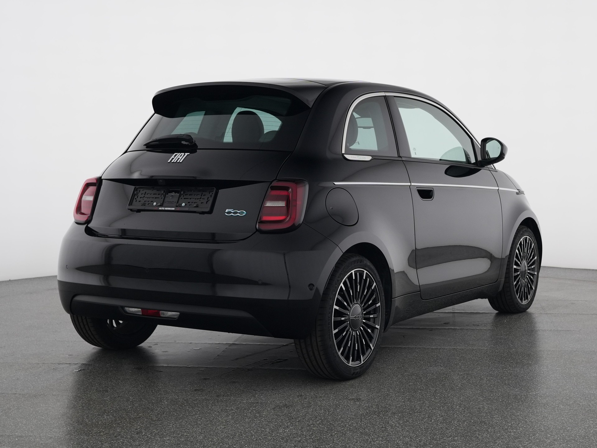 FIAT 500 Elektro La Prima 87 kW-image-3