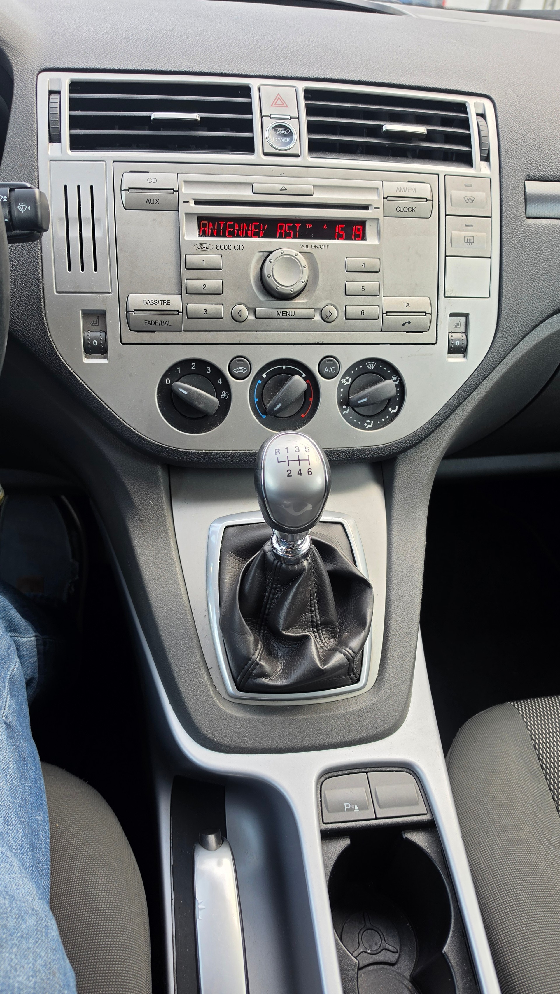 FORD Kuga 2.0 TDCi Titanium 4WD-image-9