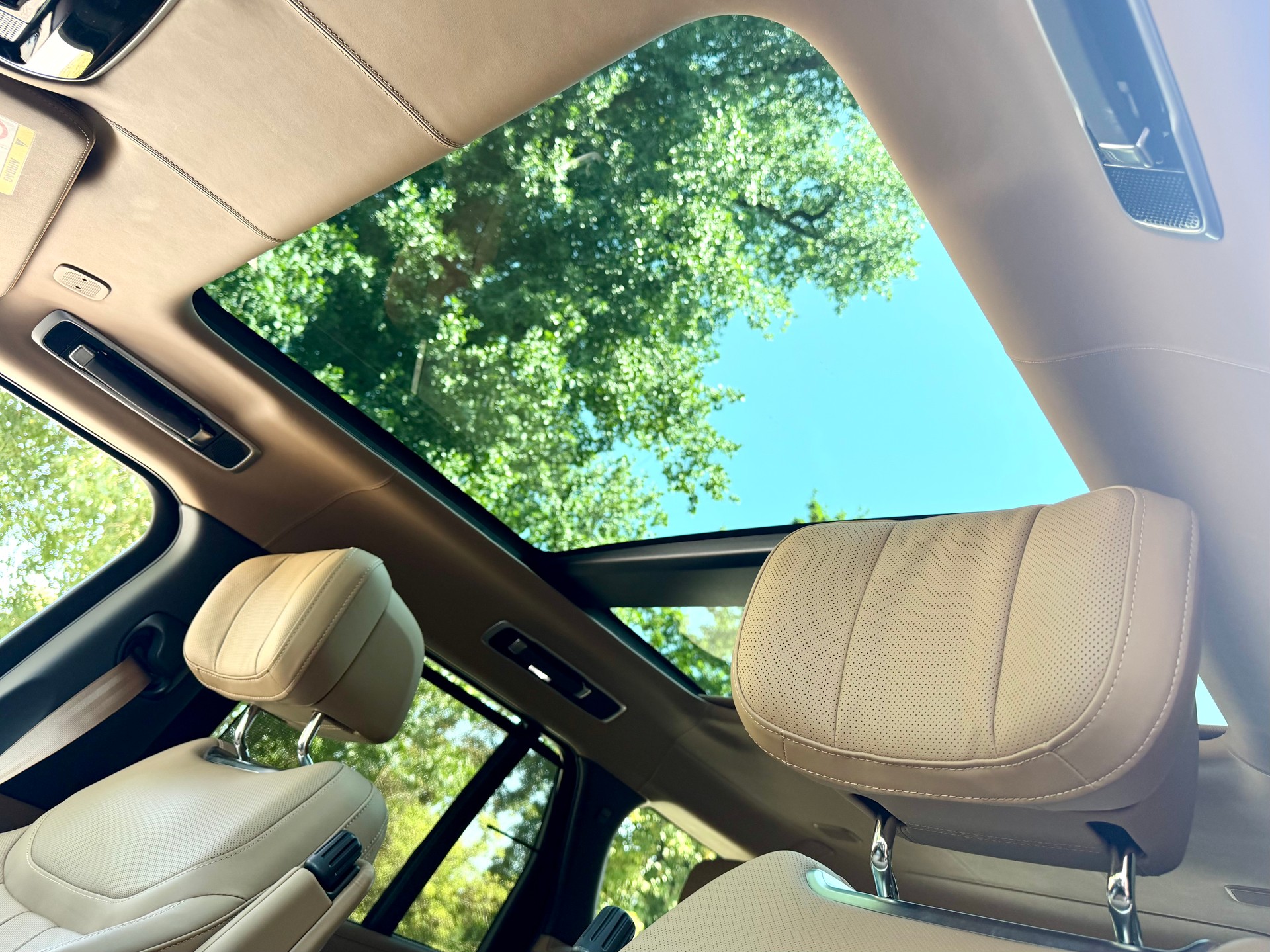LAND ROVER Range Rover P550e Si6 PHEV Autobiography Automatic - Belgravia Green - 22J - Panorama --image-13
