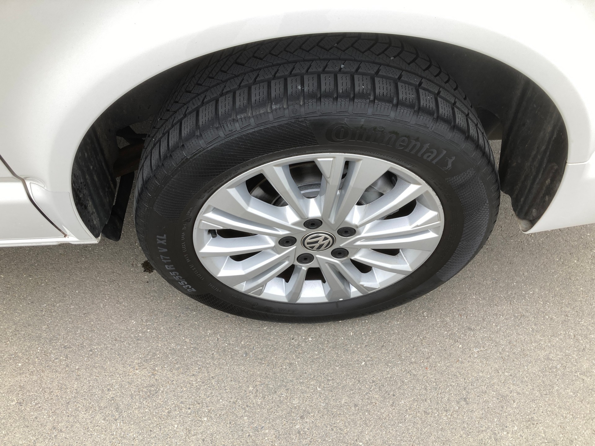 VW T6.1 2.0 TDI DSG 8 Sitzer mit Anhängerkupplung-image-7