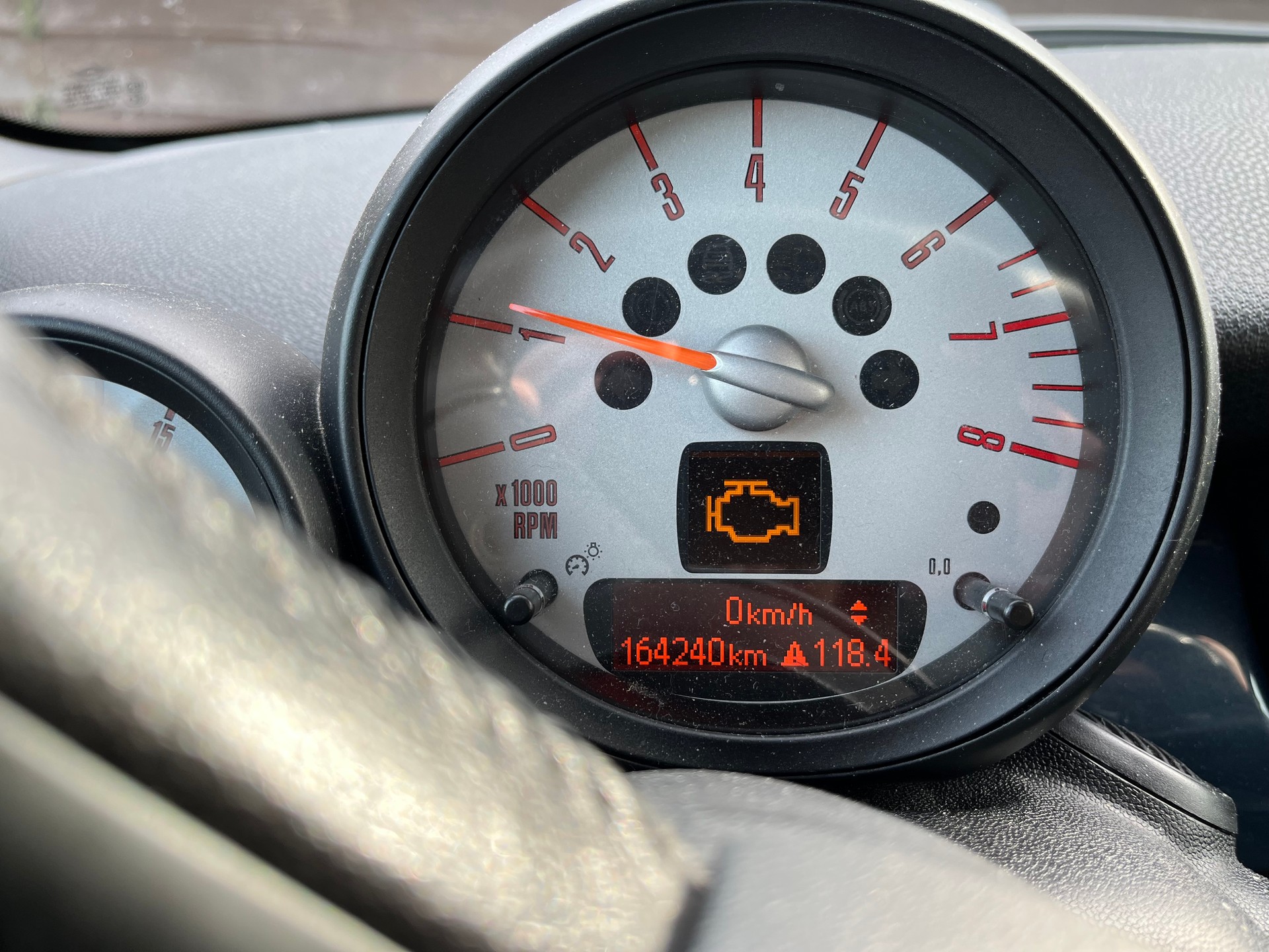 MINI 1.6i Cooper S-image-3