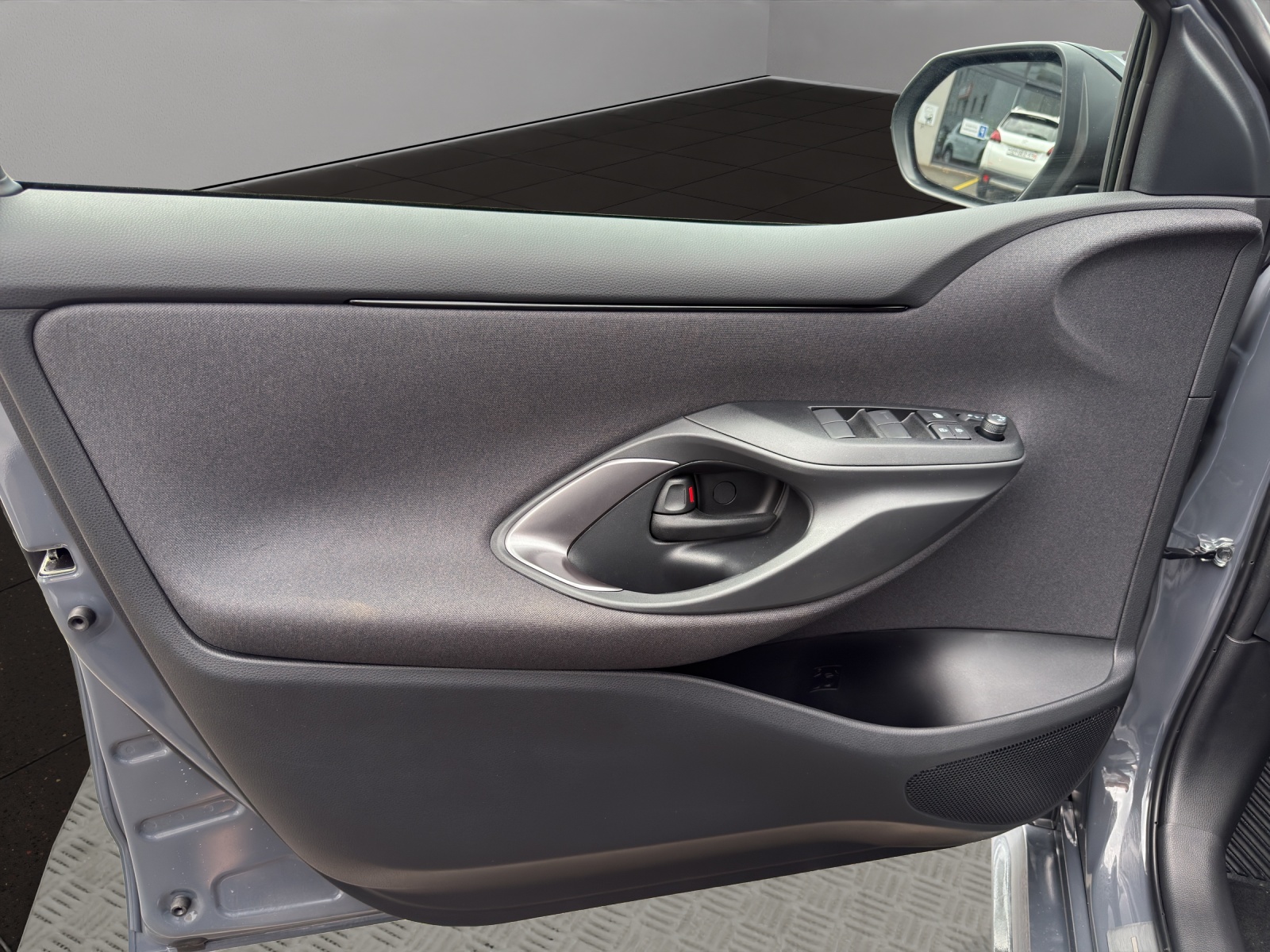 TOYOTA Yaris 1.5 GR Sport e-CVT (4 STÜCK)-image-11