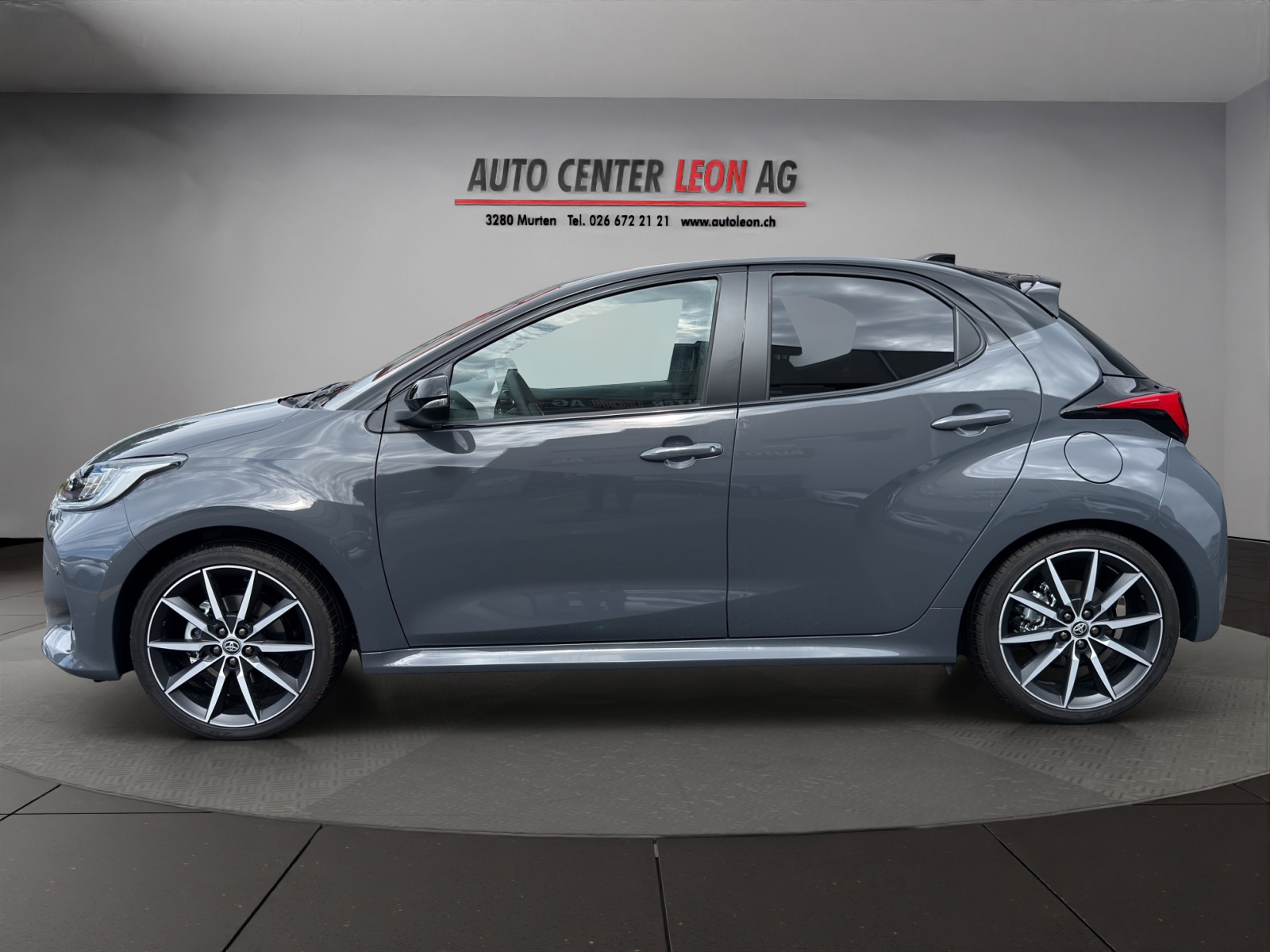 TOYOTA Yaris 1.5 GR Sport e-CVT (4 STÜCK)-image-2