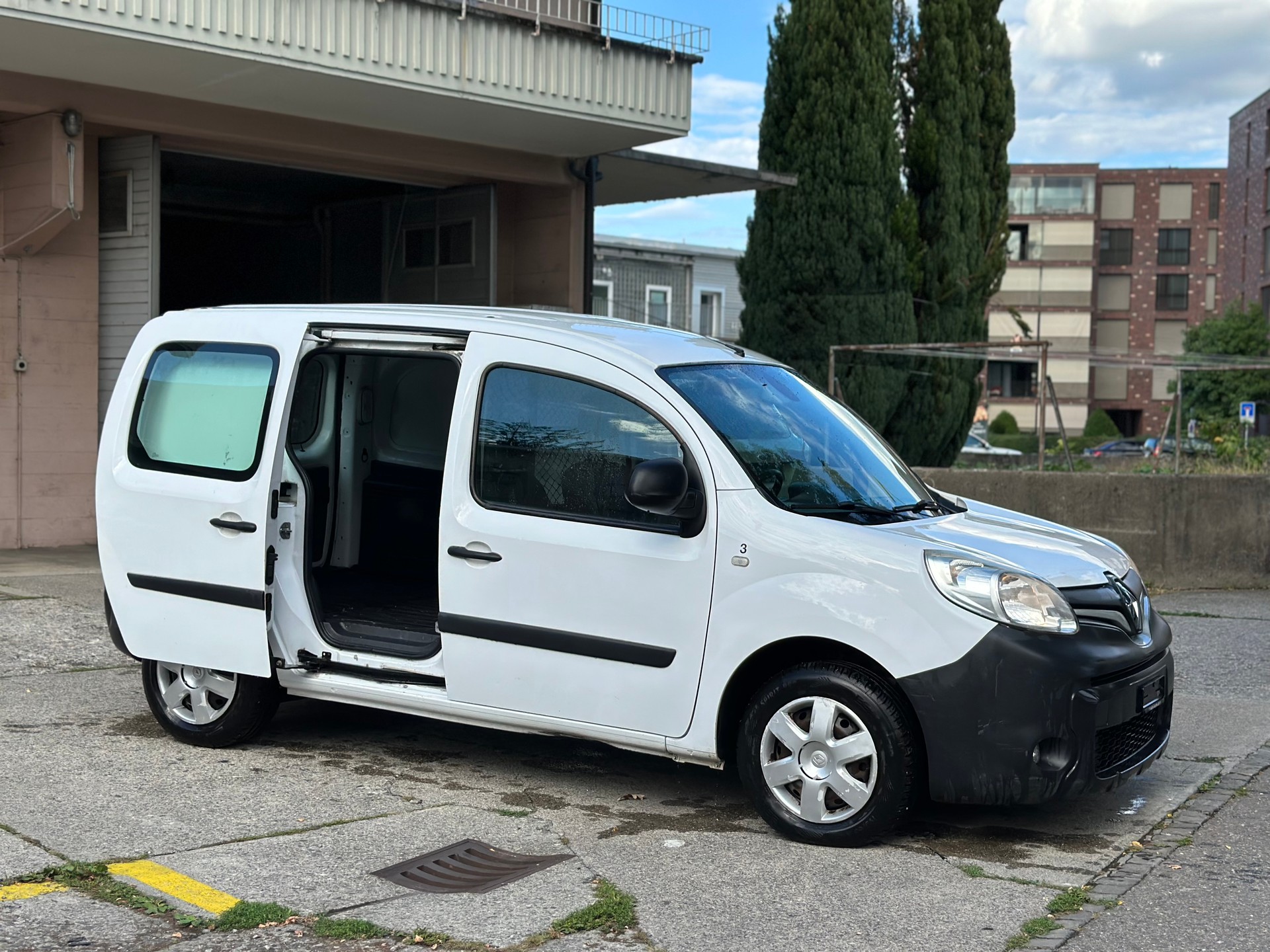 RENAULT Kangoo Medium dCi 75 Business-image-2