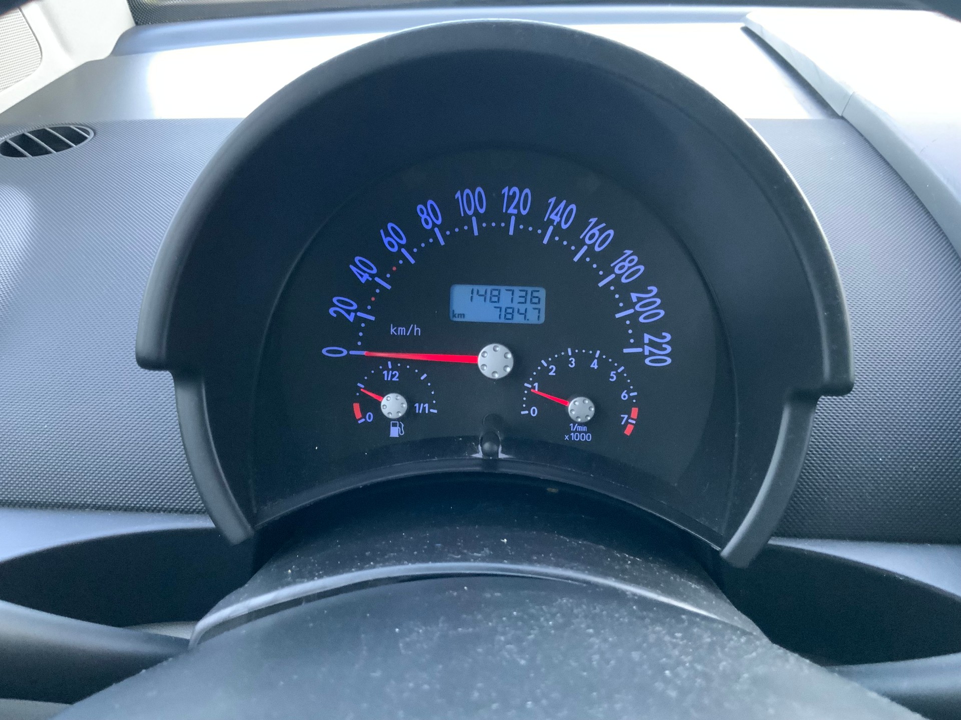 VW Beetle 1.6-image-8
